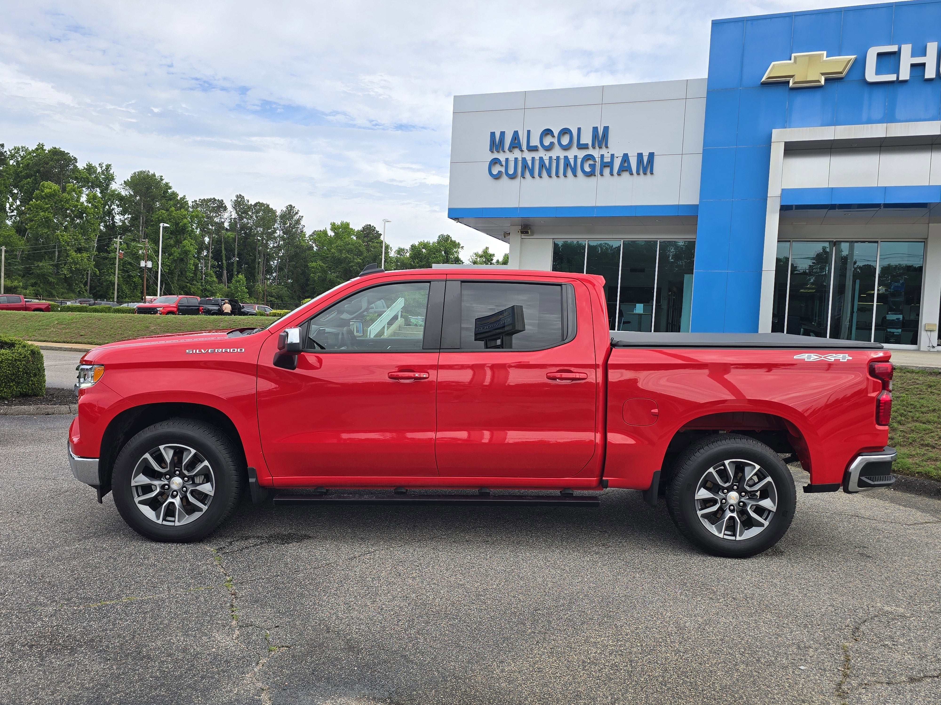 2024 Chevrolet Silverado 1500 LT (2FL)
