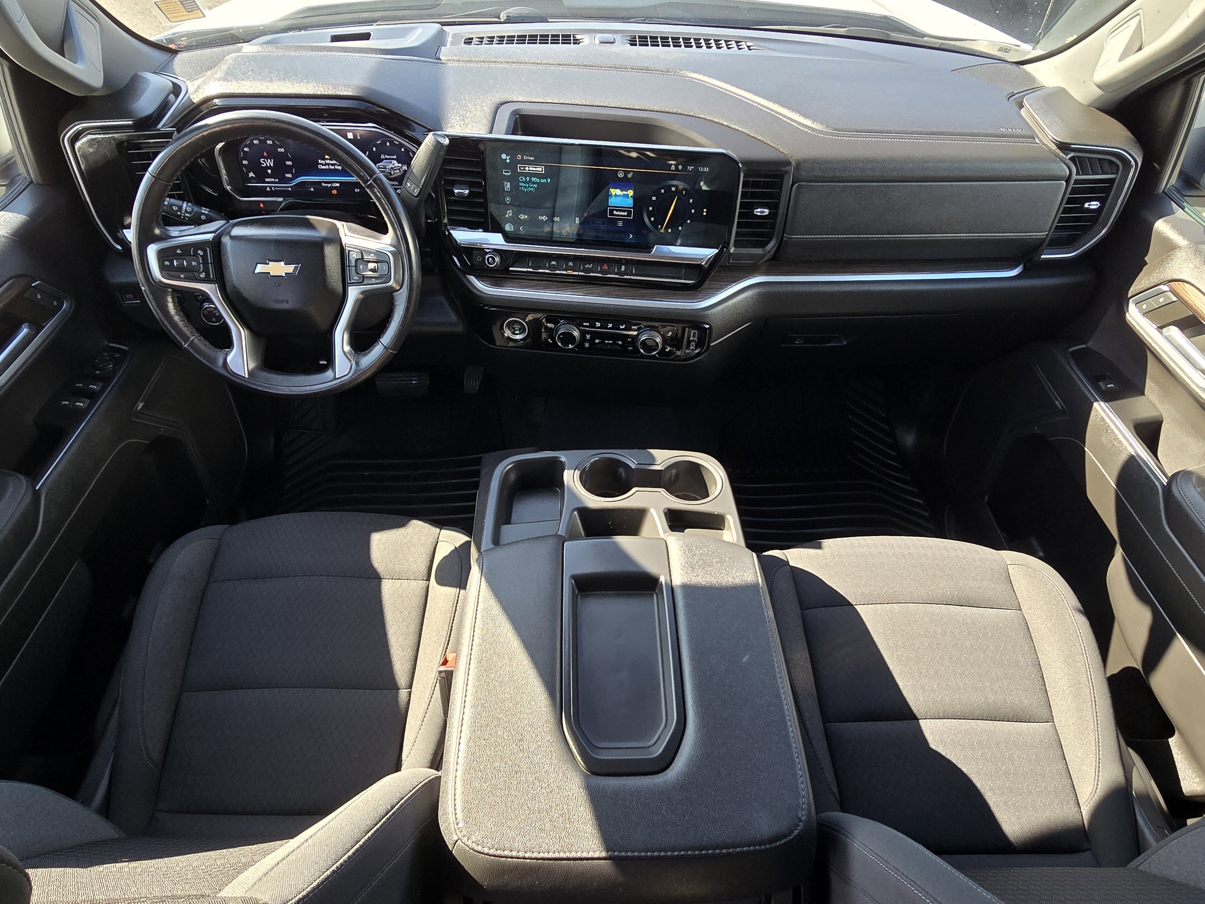 2022 Chevrolet Silverado 1500 LT (2FL)