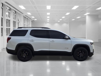 2022 GMC Acadia AT4