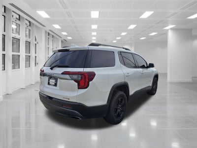 2022 GMC Acadia AT4