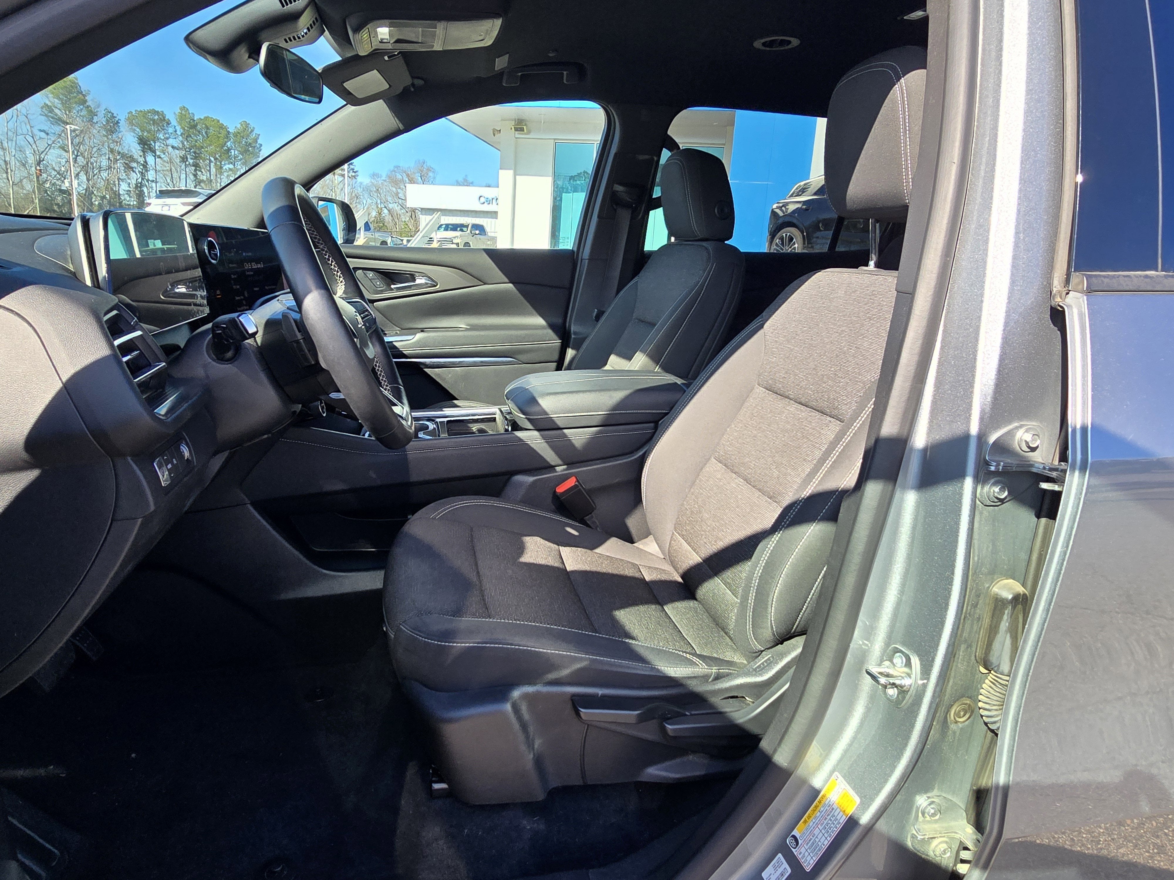 2024 Chevrolet Traverse LS