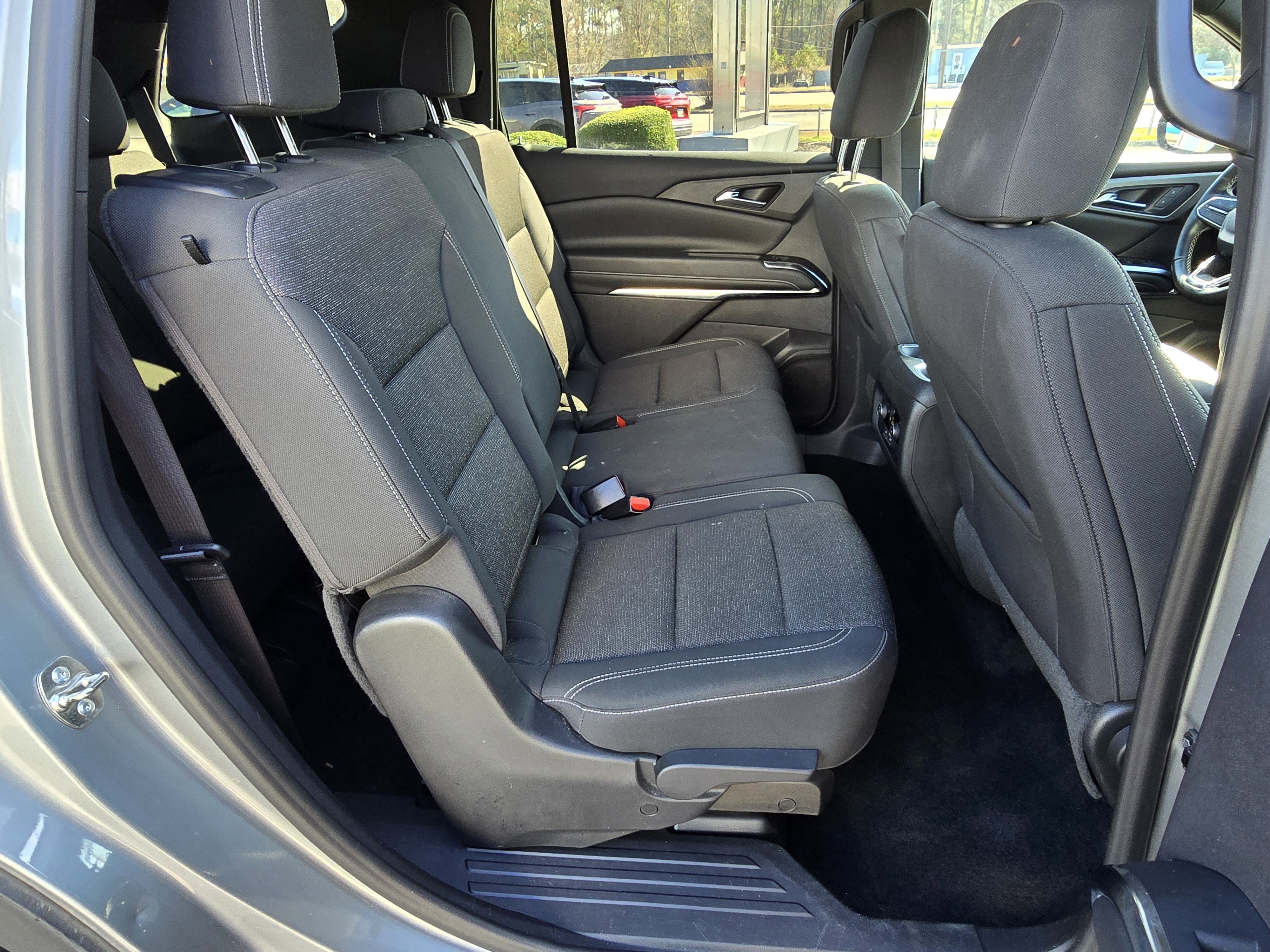 2024 Chevrolet Traverse LS