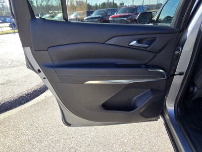 2024 Chevrolet Traverse LS