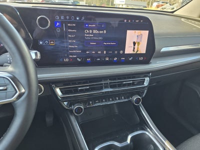 2024 Chevrolet Traverse LS