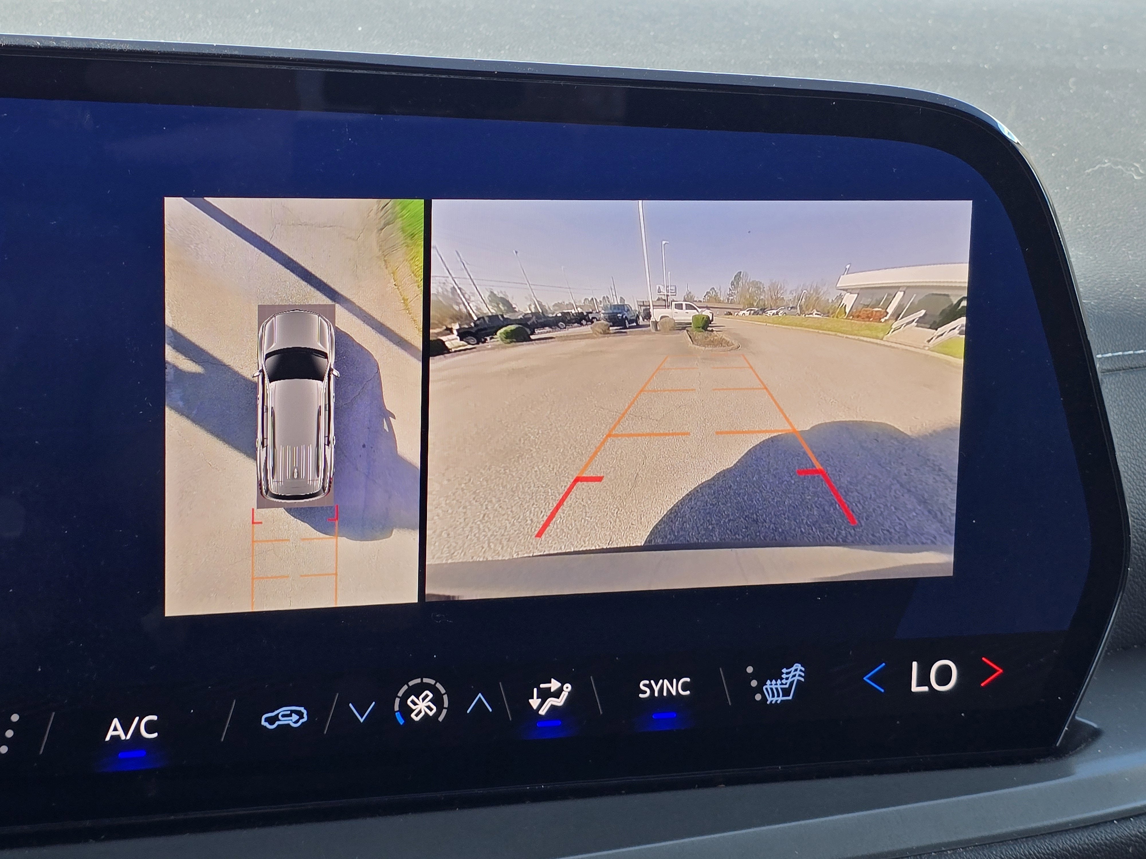 2024 Chevrolet Traverse LS