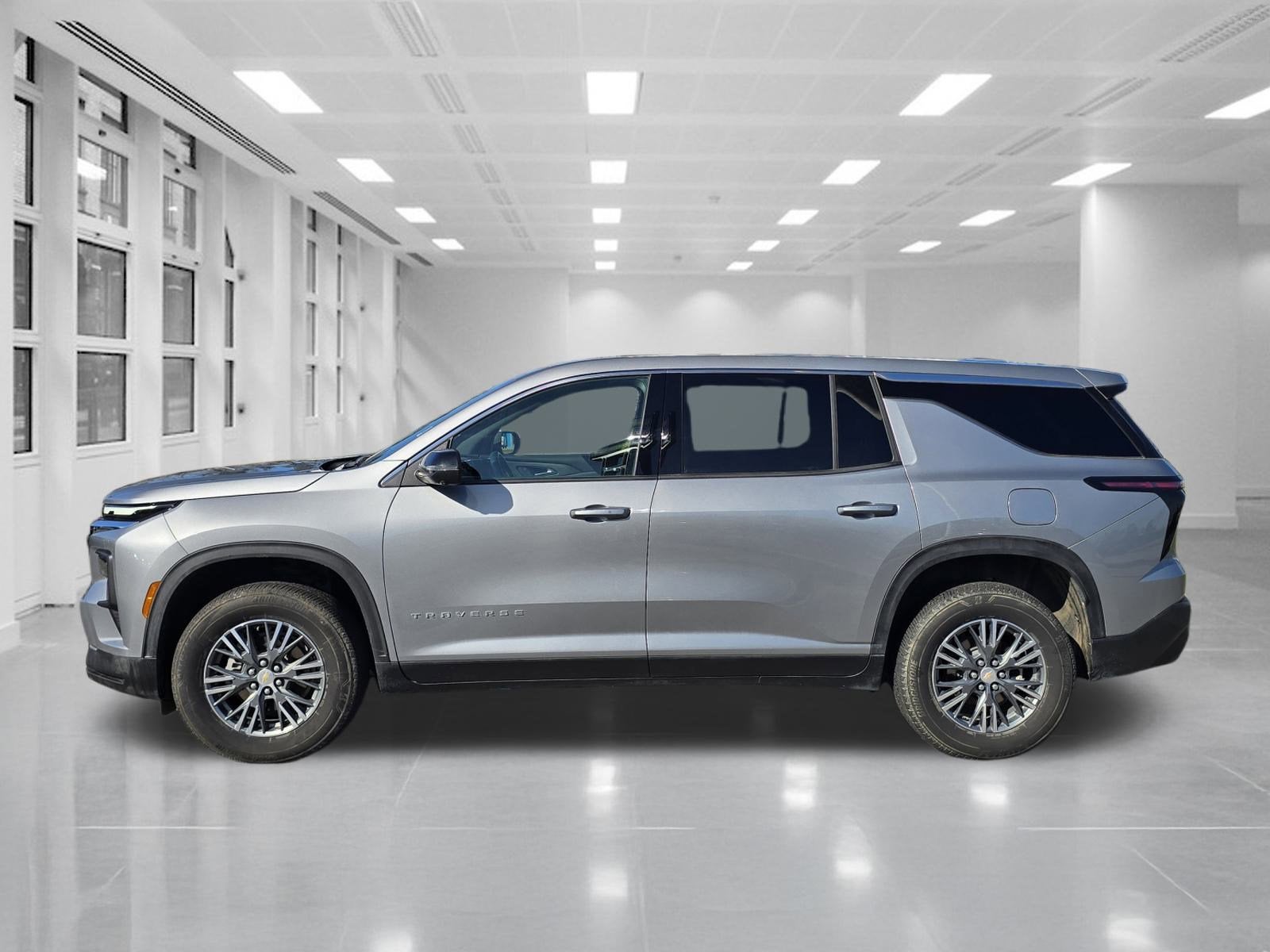 2024 Chevrolet Traverse LS