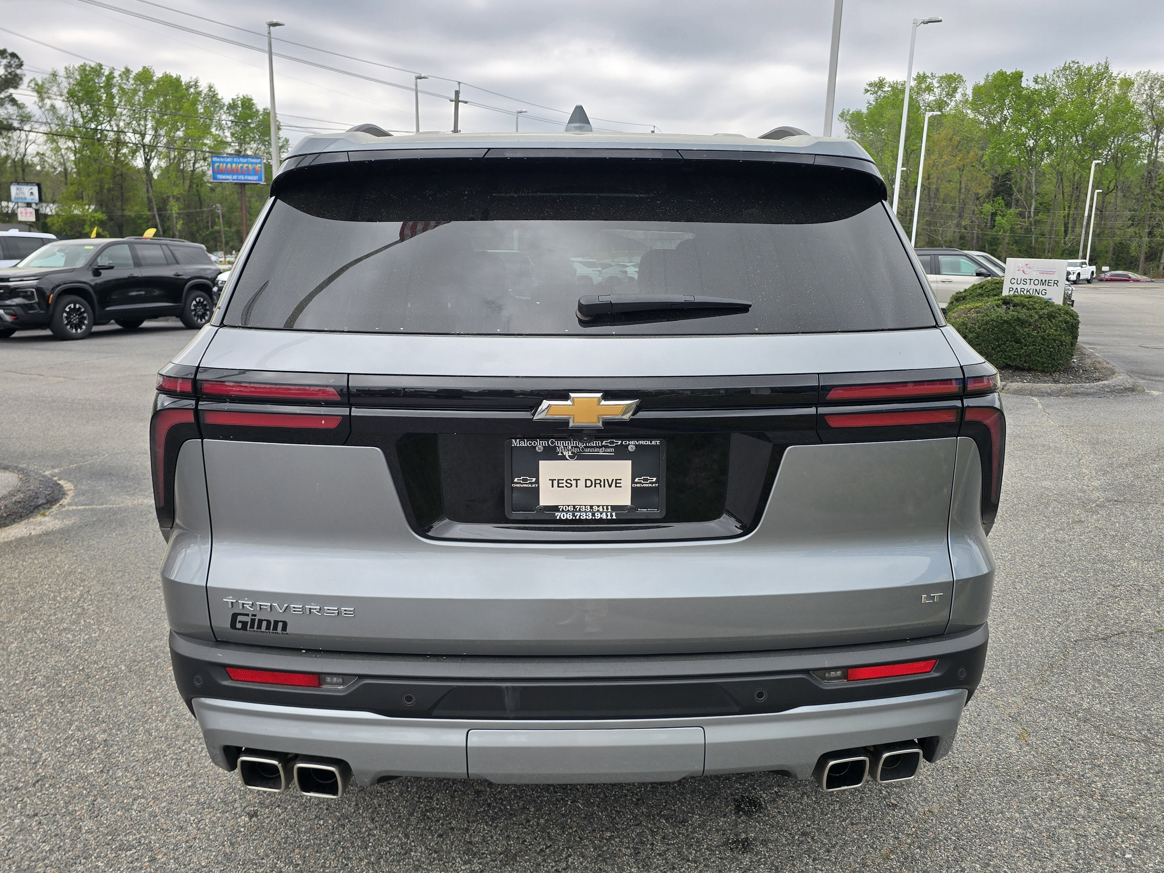 2024 Chevrolet Traverse LT