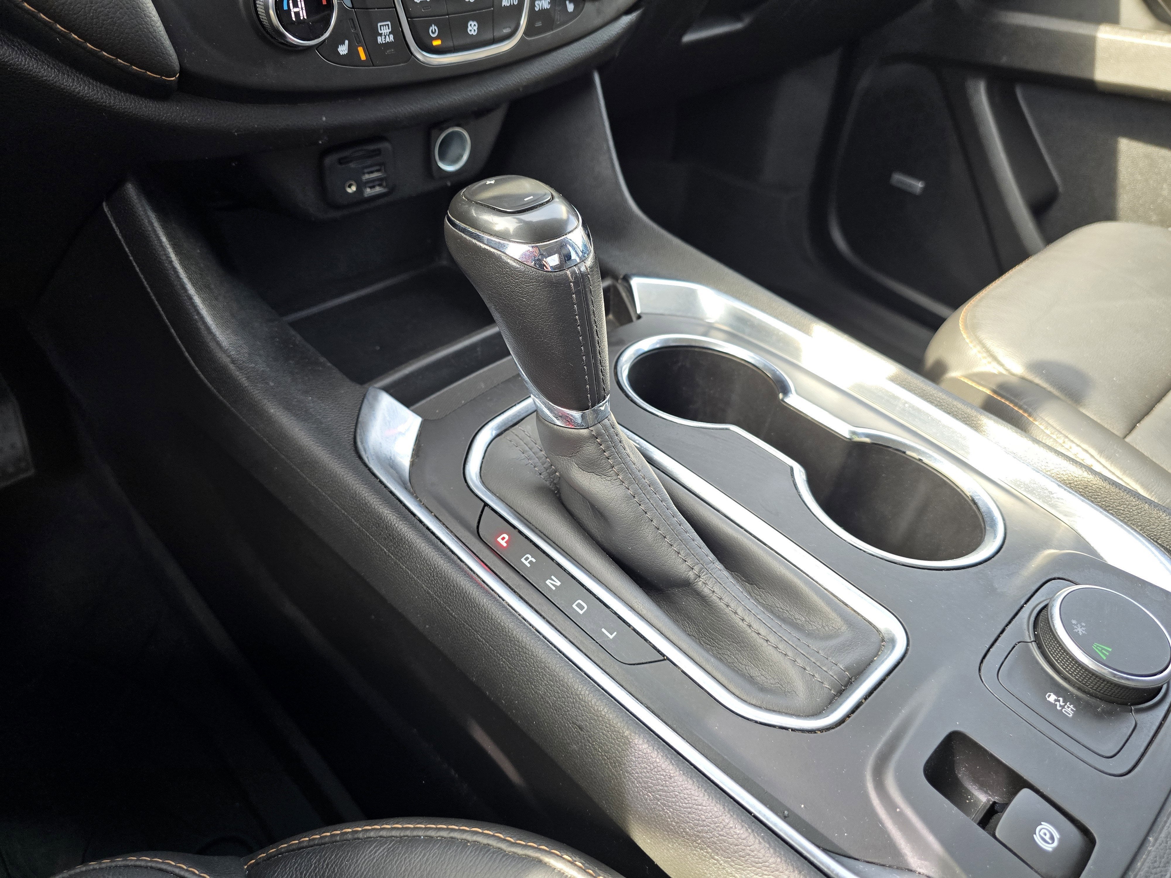 2020 Chevrolet Traverse LT Leather