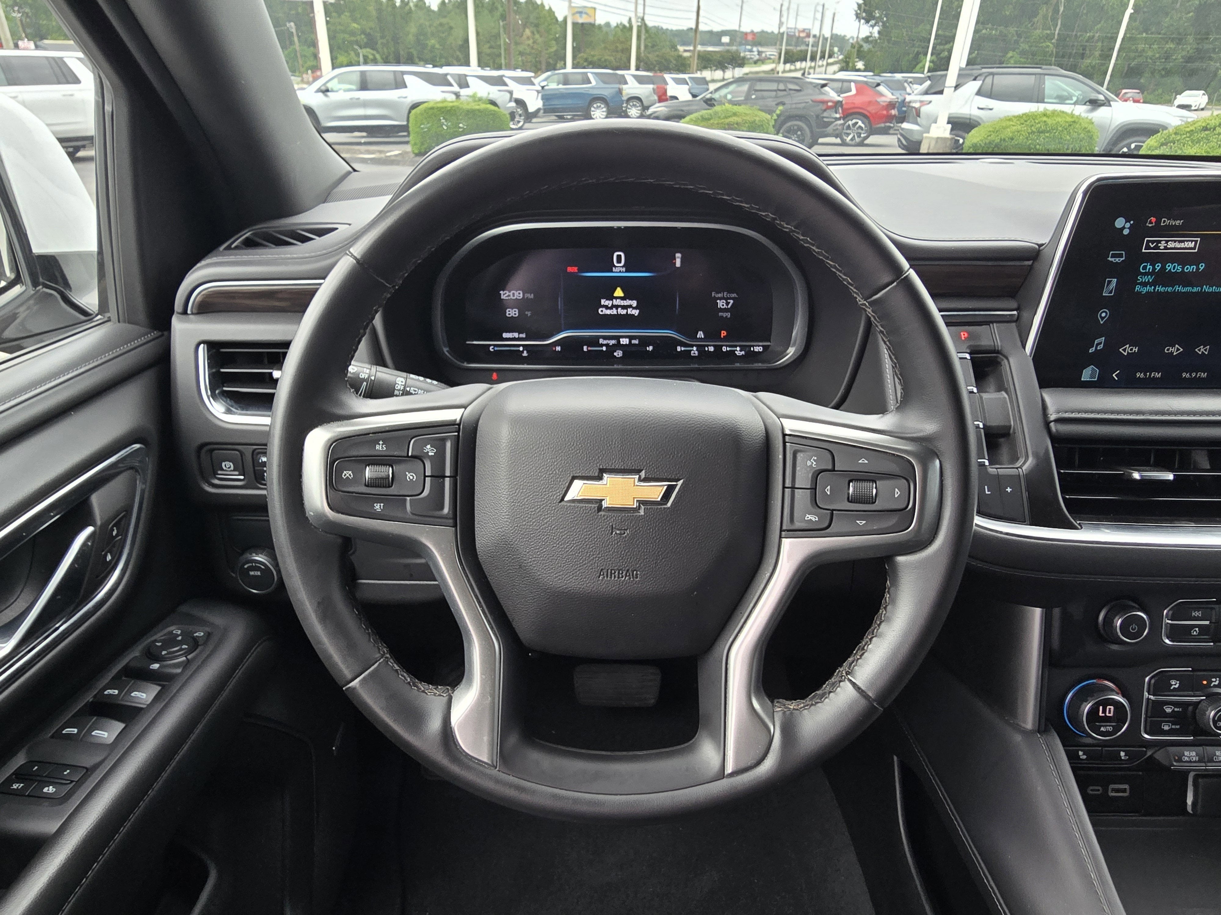 2023 Chevrolet Suburban LT