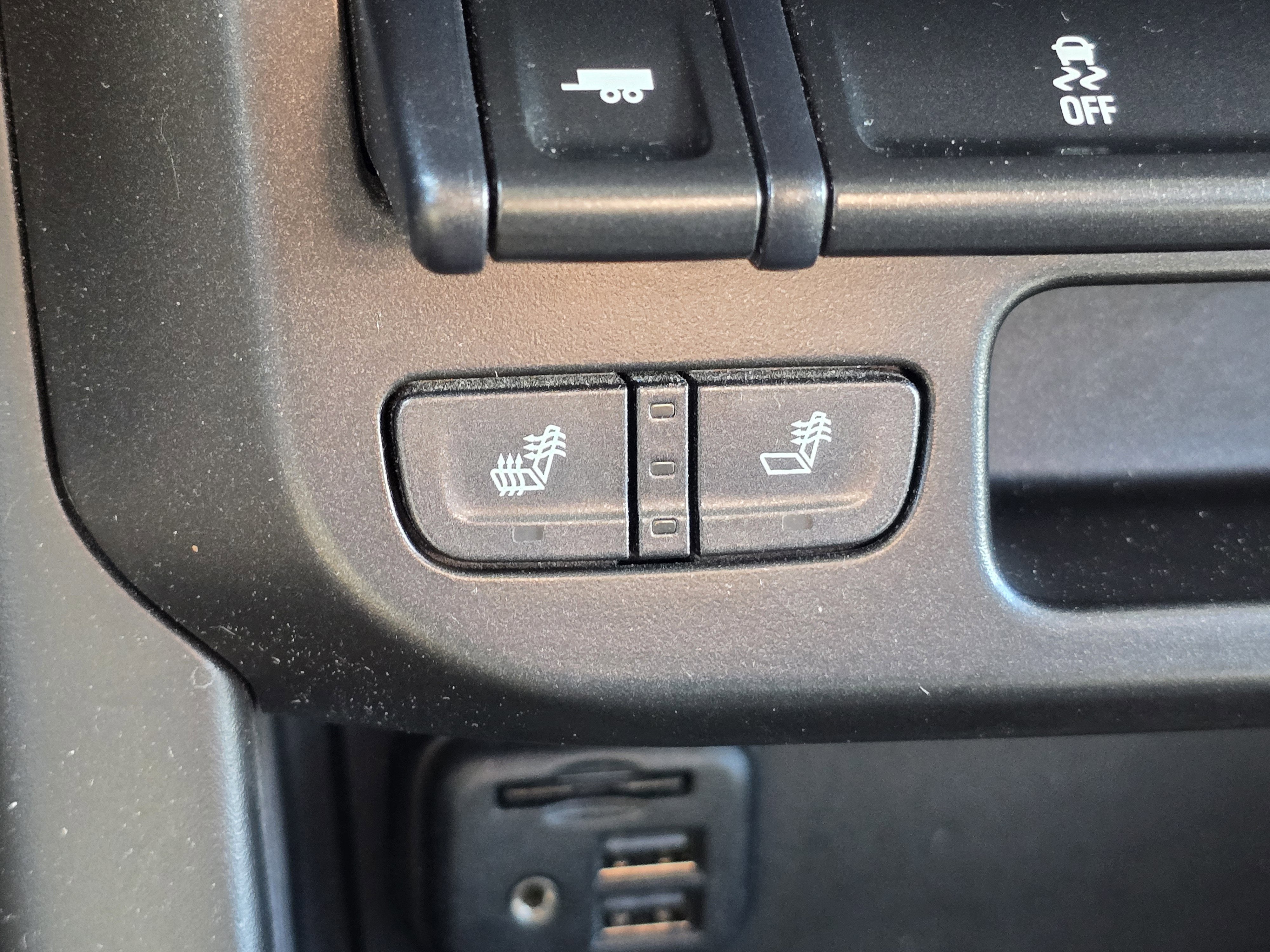 2021 GMC Canyon AT4 - Cloth