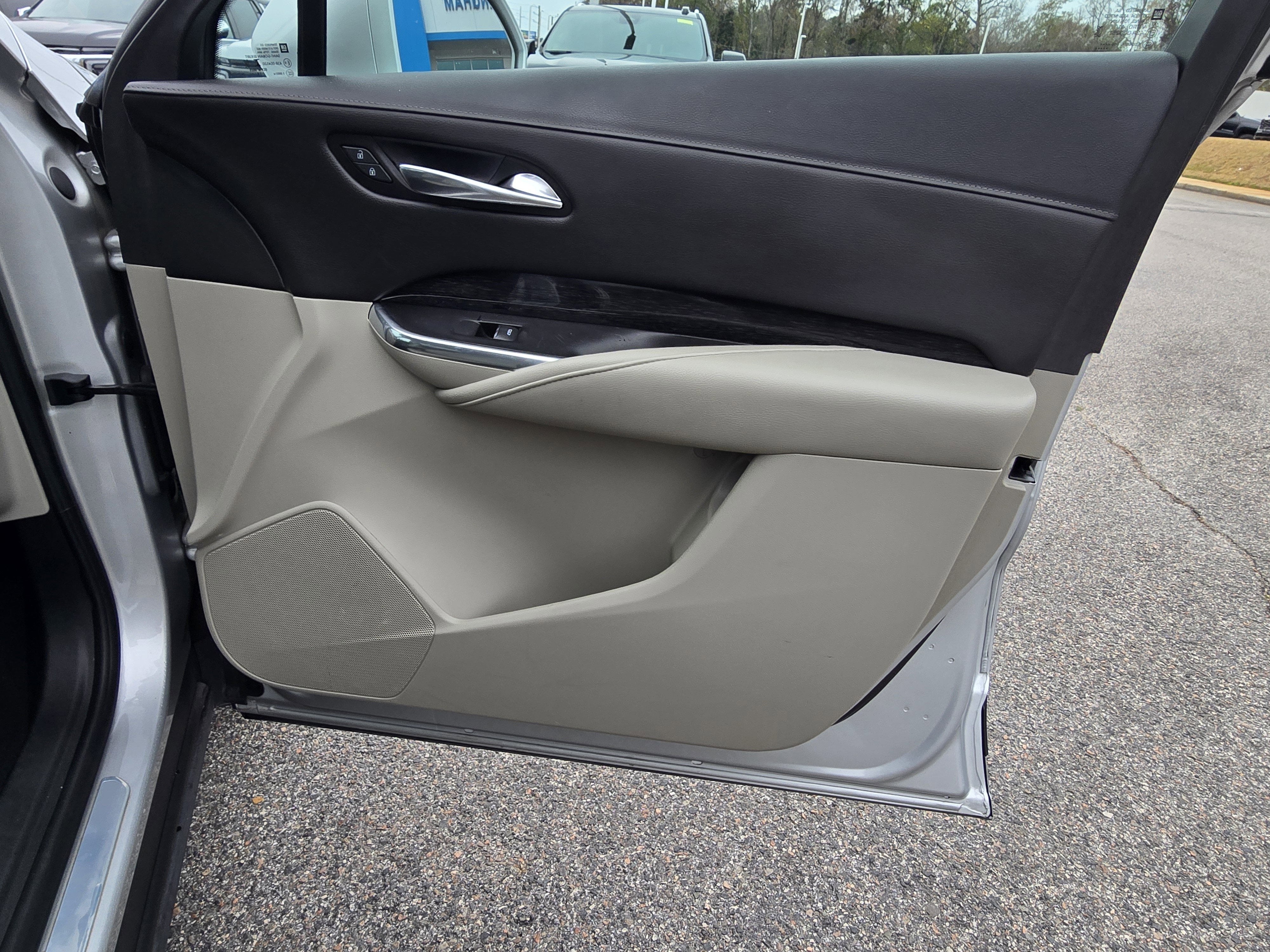 2020 Cadillac XT4 Premium Luxury