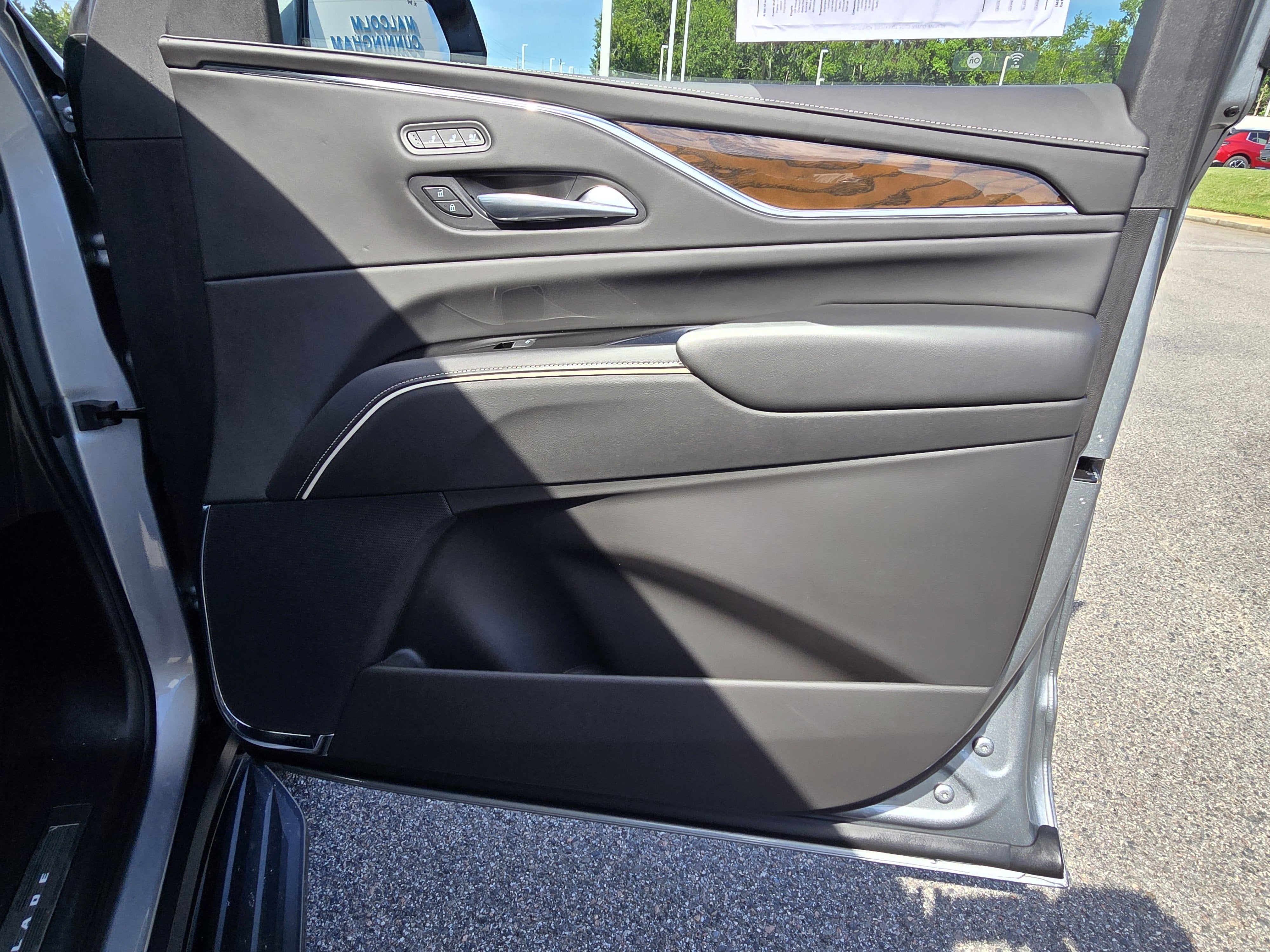 2024 Cadillac Escalade Premium Luxury Platinum