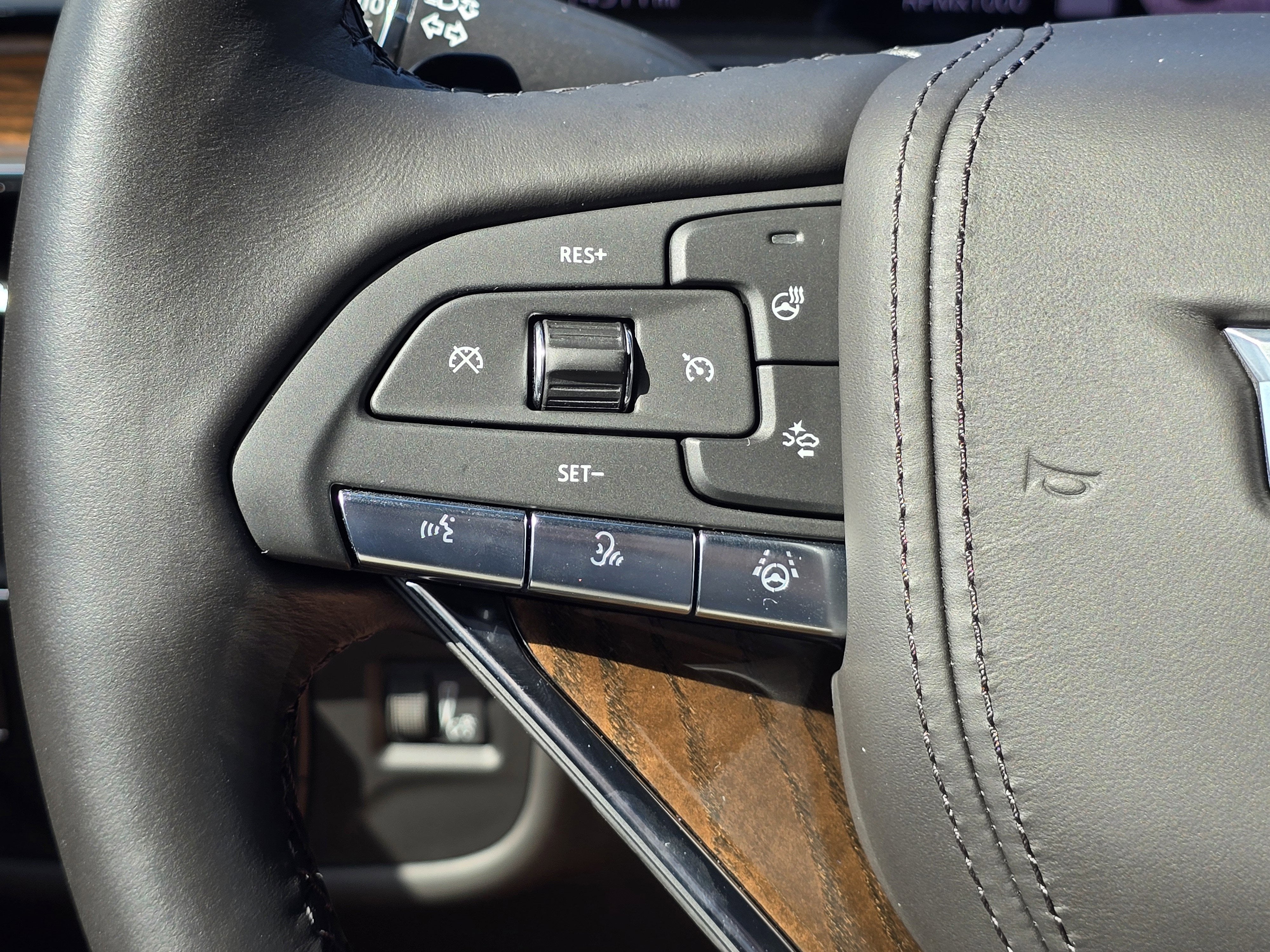 2024 Cadillac Escalade Premium Luxury Platinum