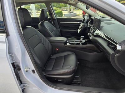 2023 Nissan Altima SR FWD