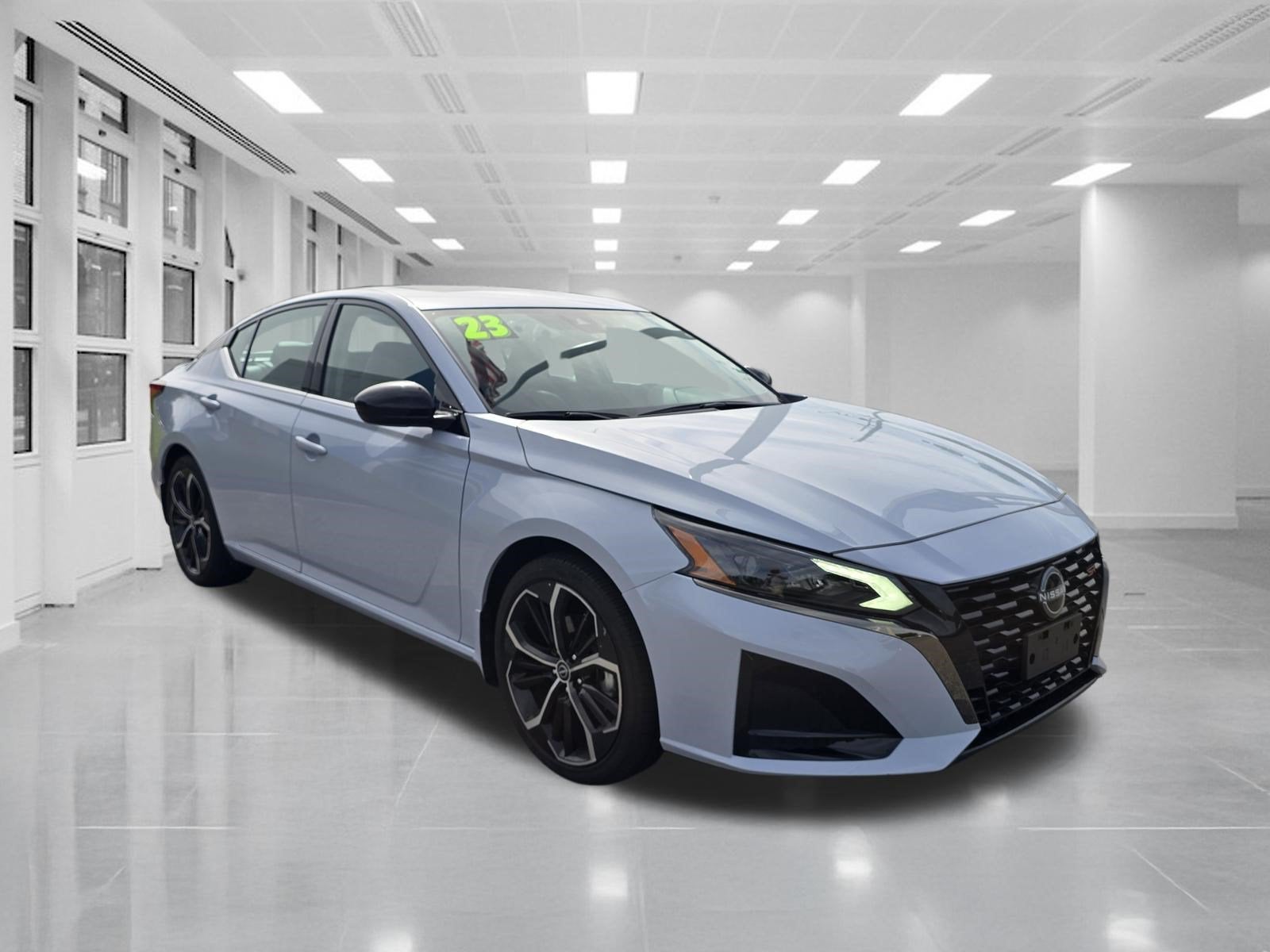 2023 Nissan Altima SR FWD