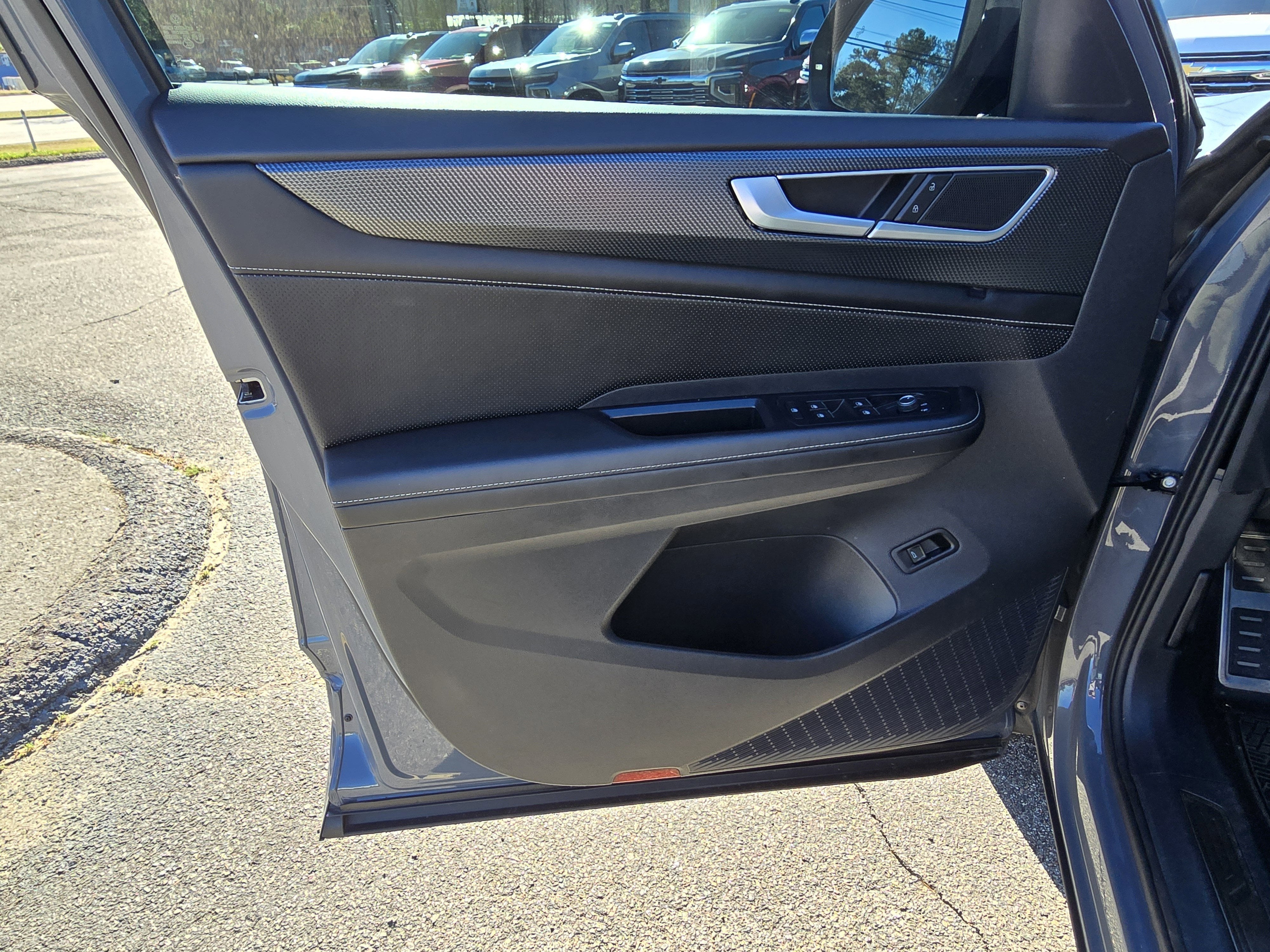 2024 Volkswagen Atlas Cross Sport 2.0T SEL R-Line