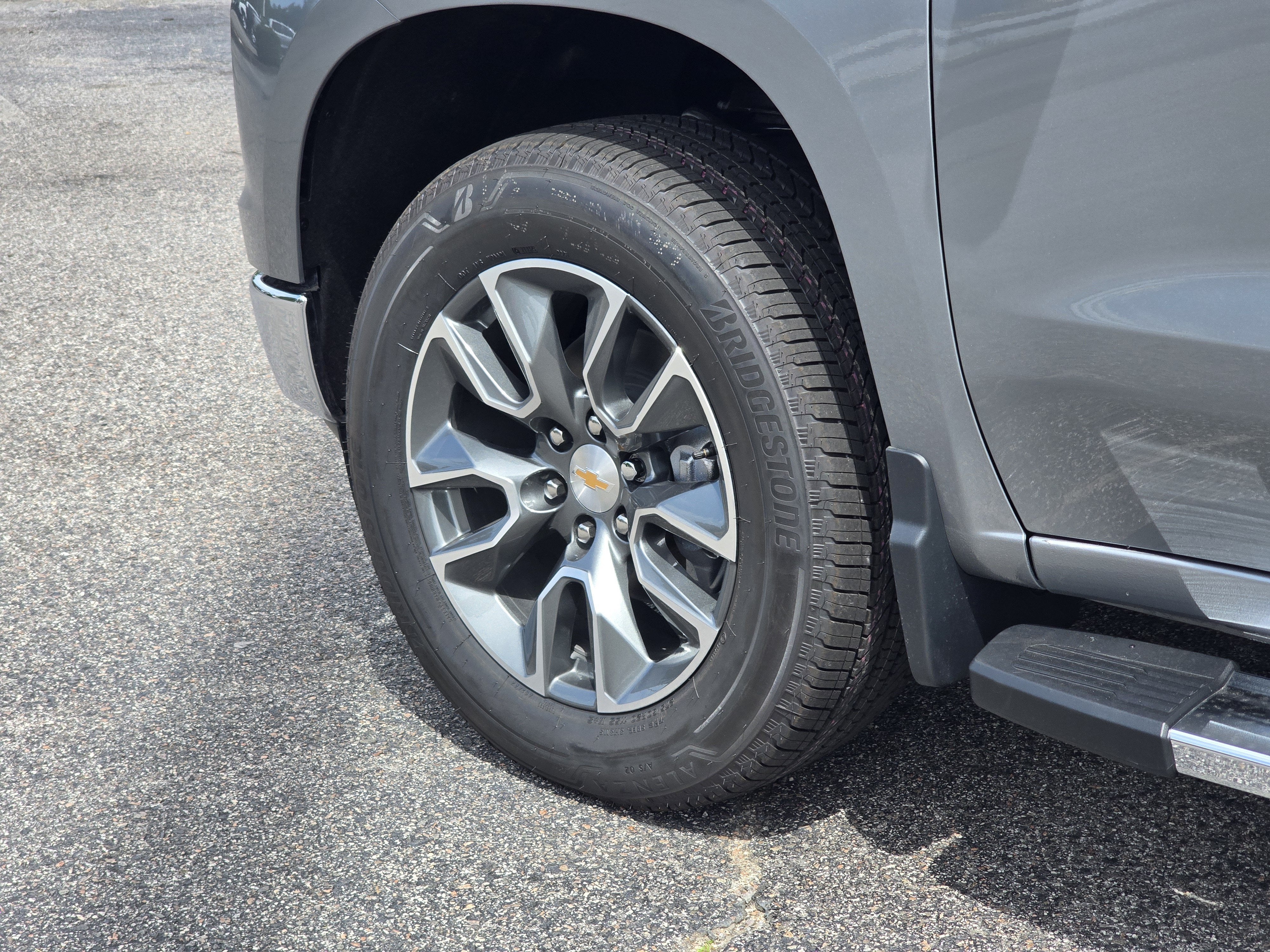 2026 Chevrolet Silverado 1500 LT - Photo 6
