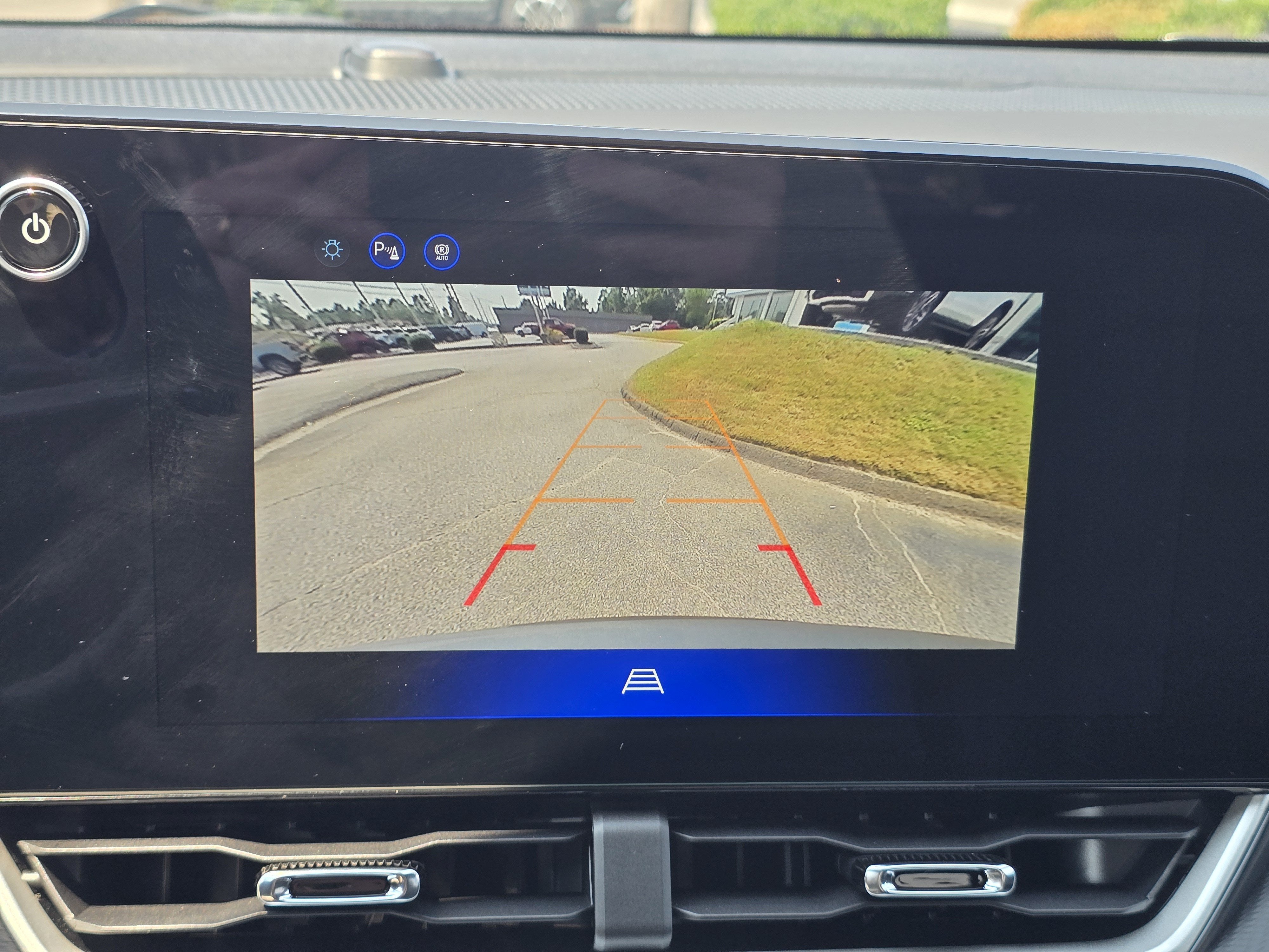 2027 Chevrolet Equinox LT - Photo 20