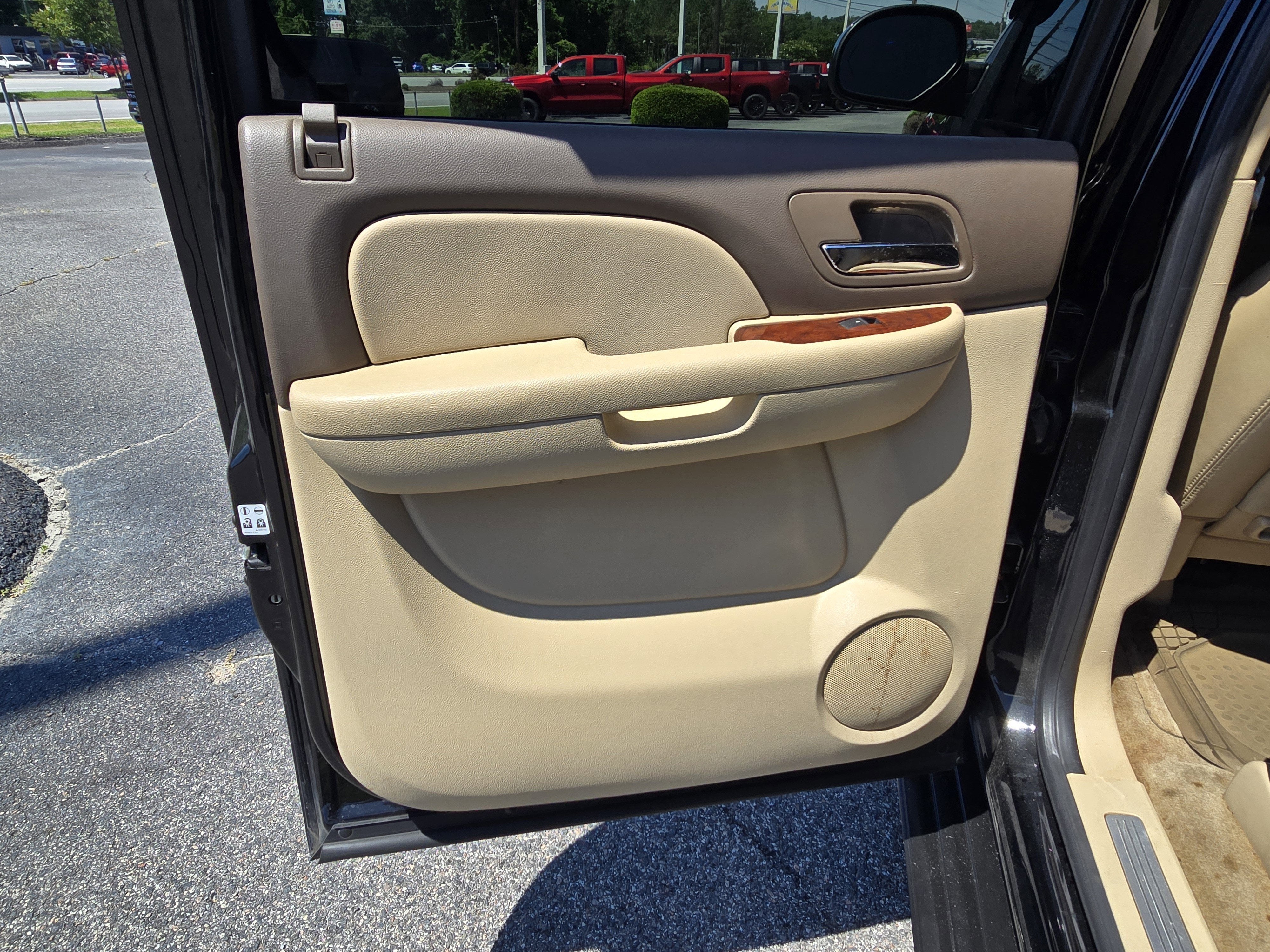 2011 Chevrolet Avalanche LTZ