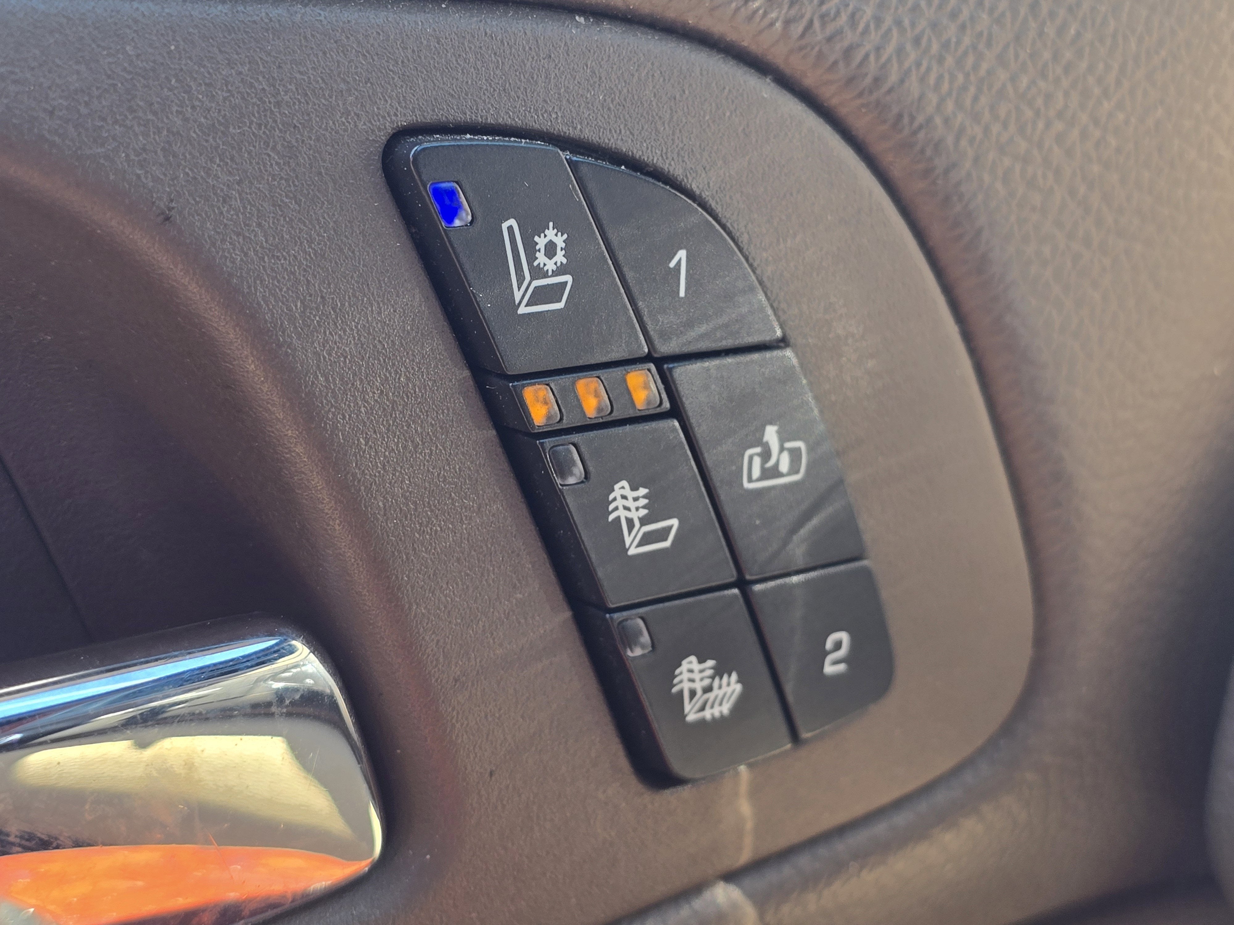 2011 Chevrolet Avalanche LTZ