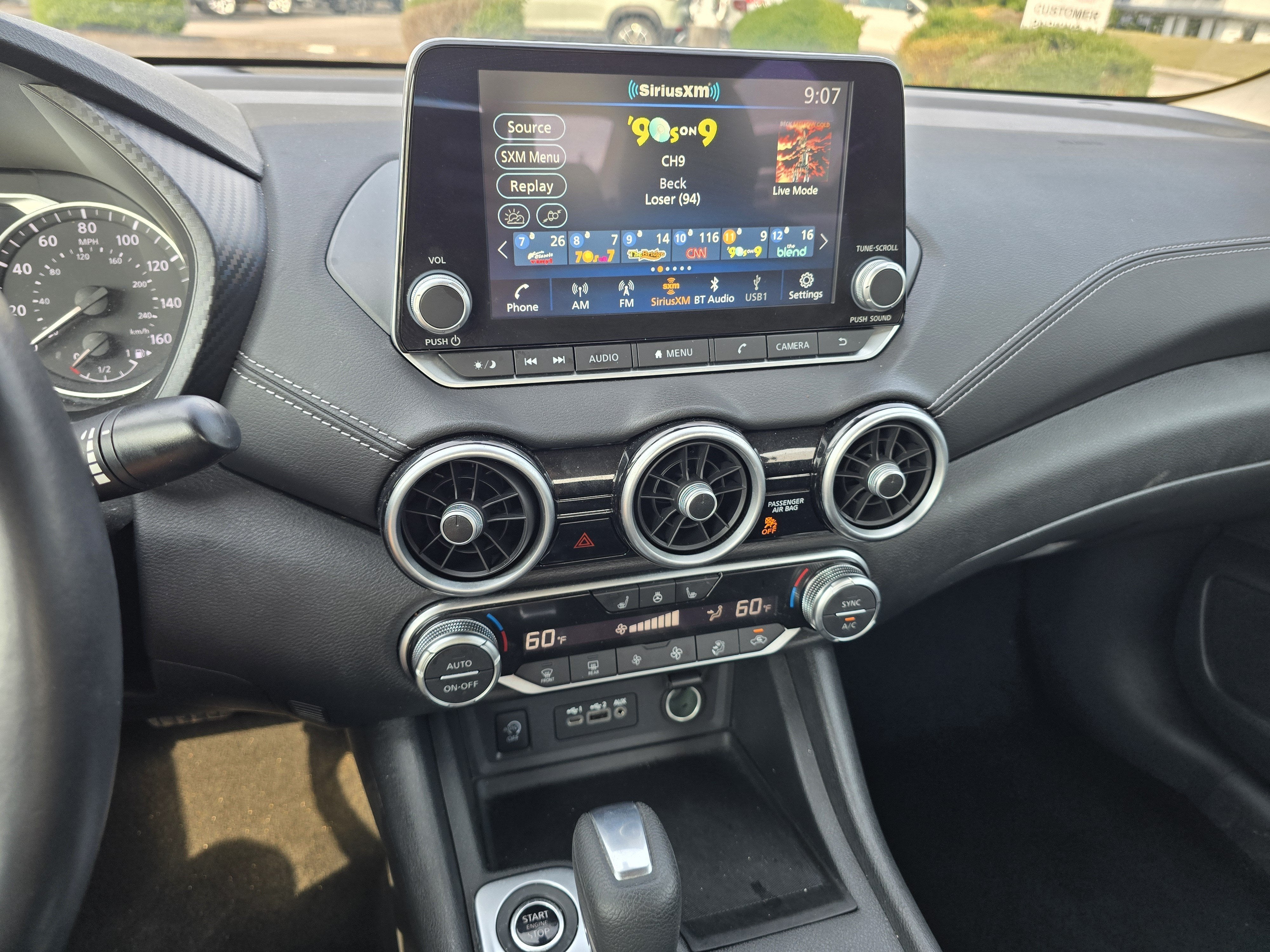 2024 Nissan Sentra SV Xtronic CVT