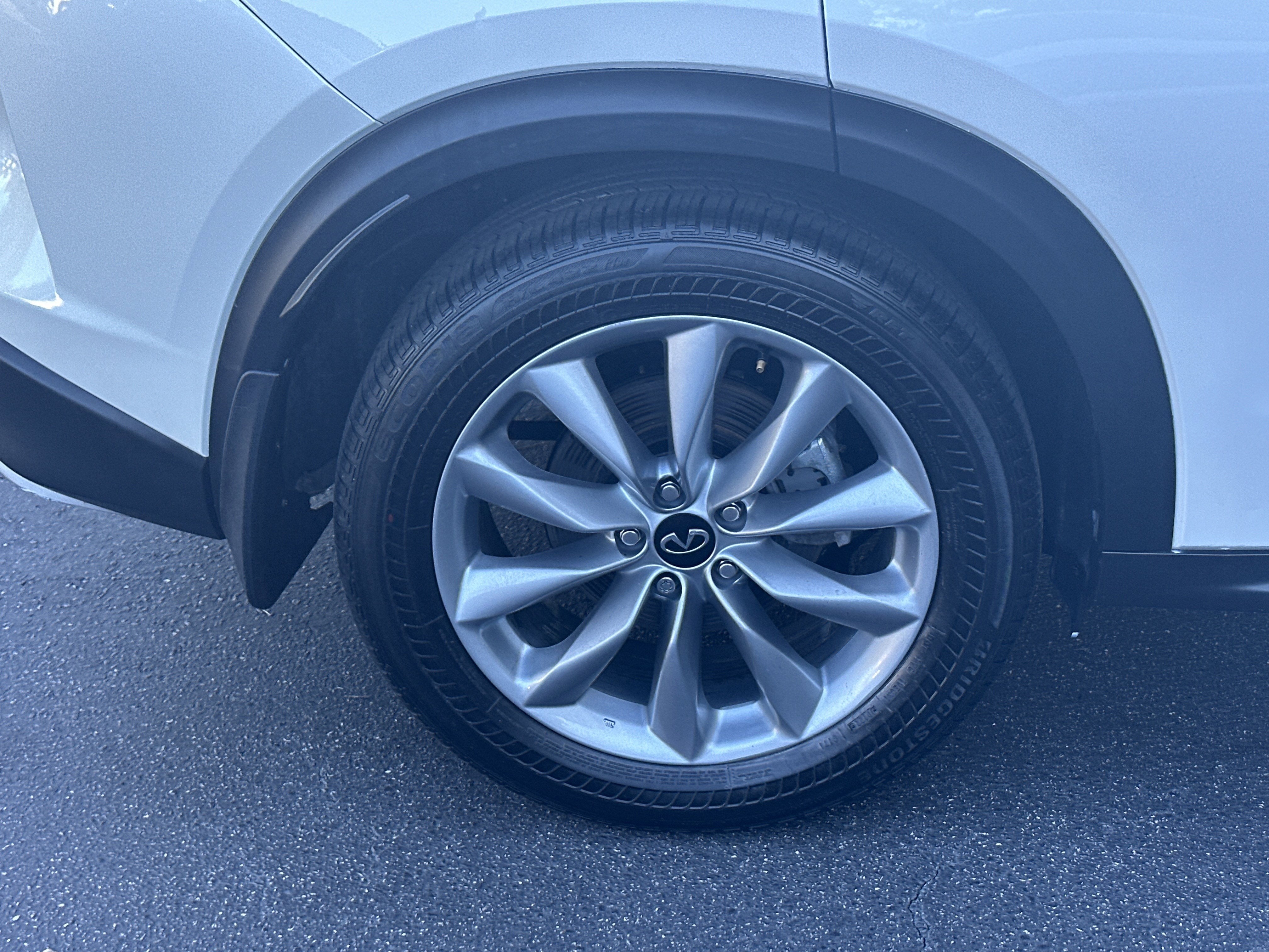 2022 INFINITI QX50 LUXE