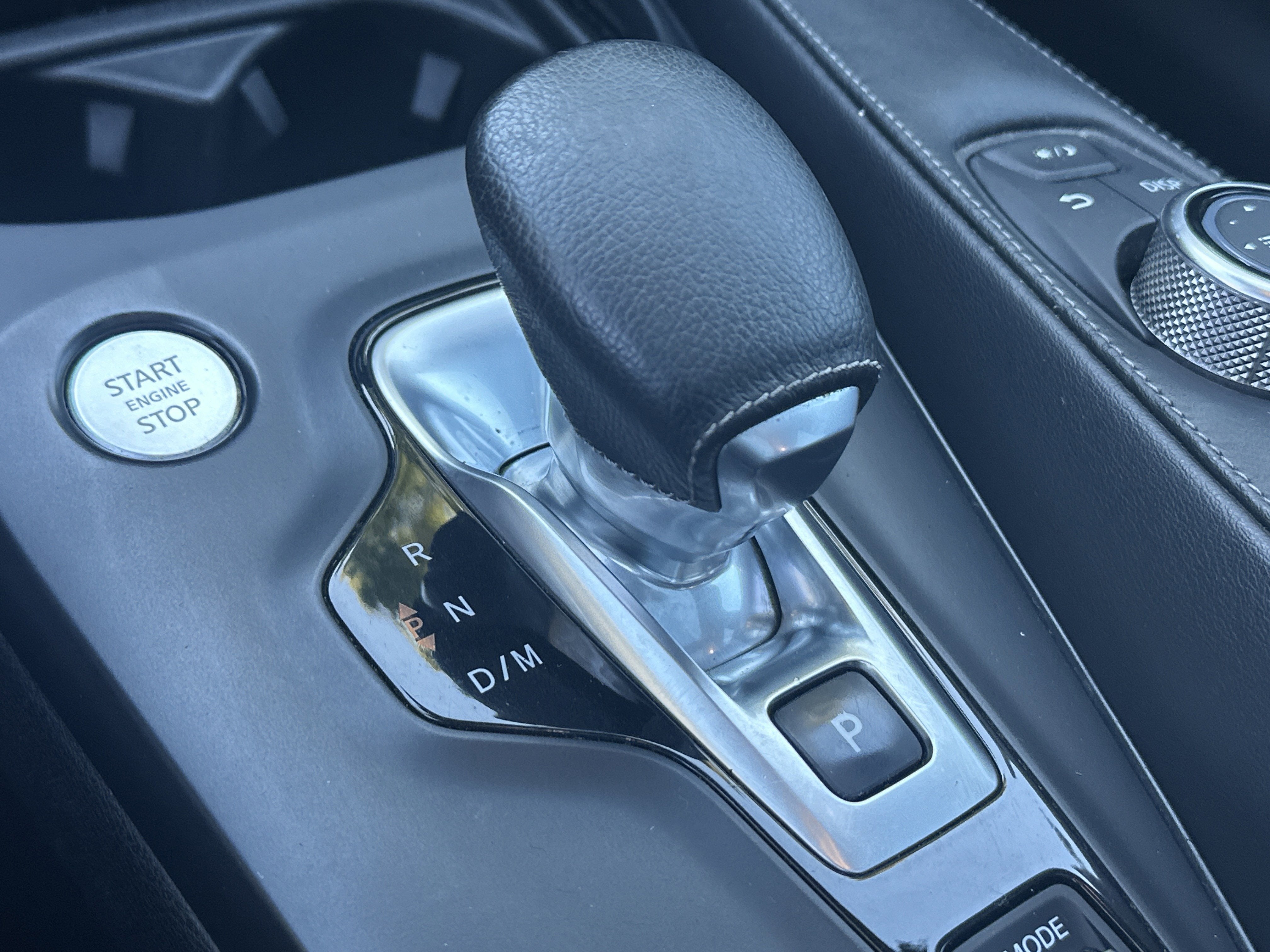 2022 INFINITI QX50 LUXE