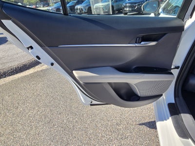 2018 Toyota Camry Hybrid LE