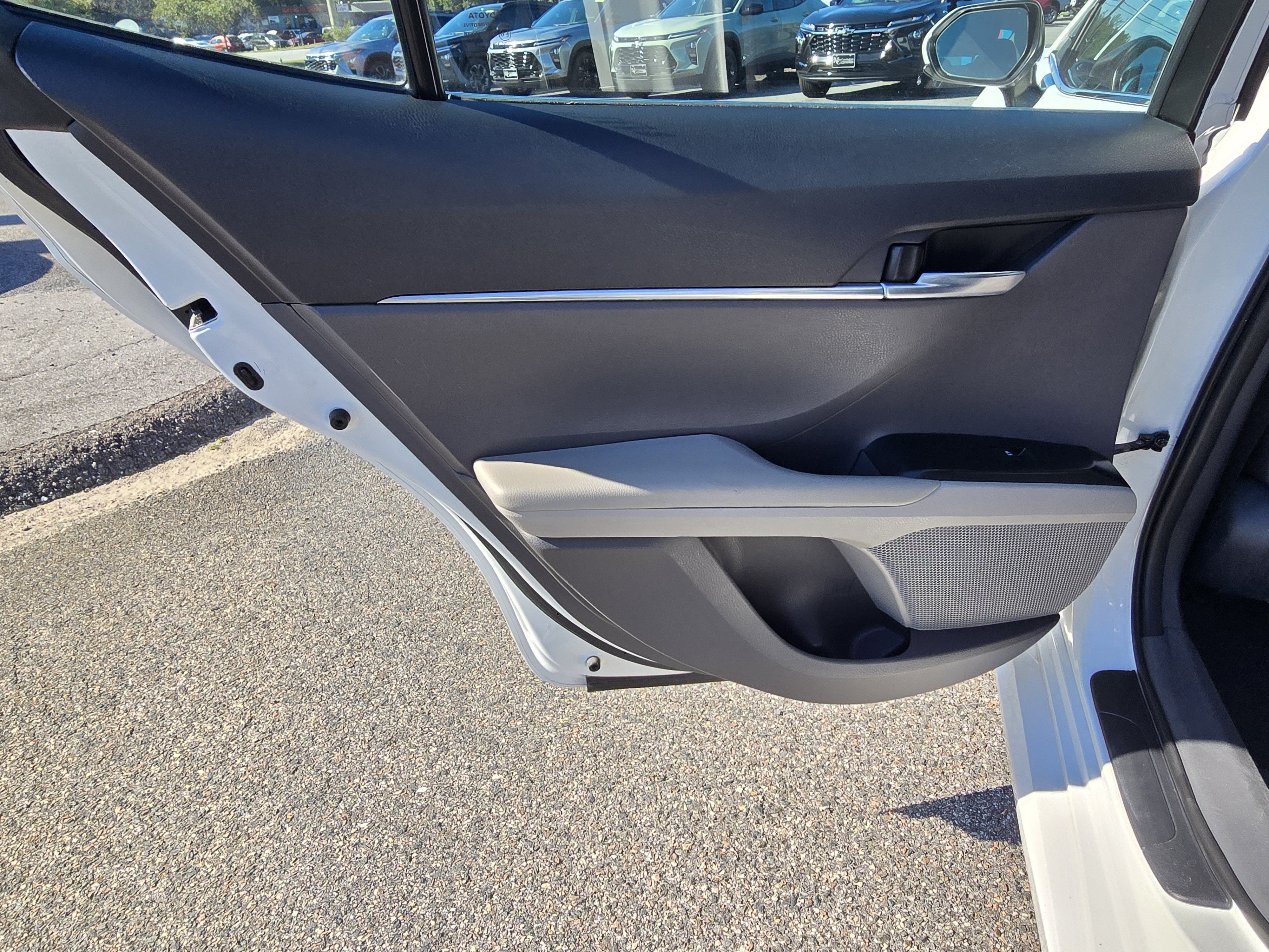 2018 Toyota Camry Hybrid LE