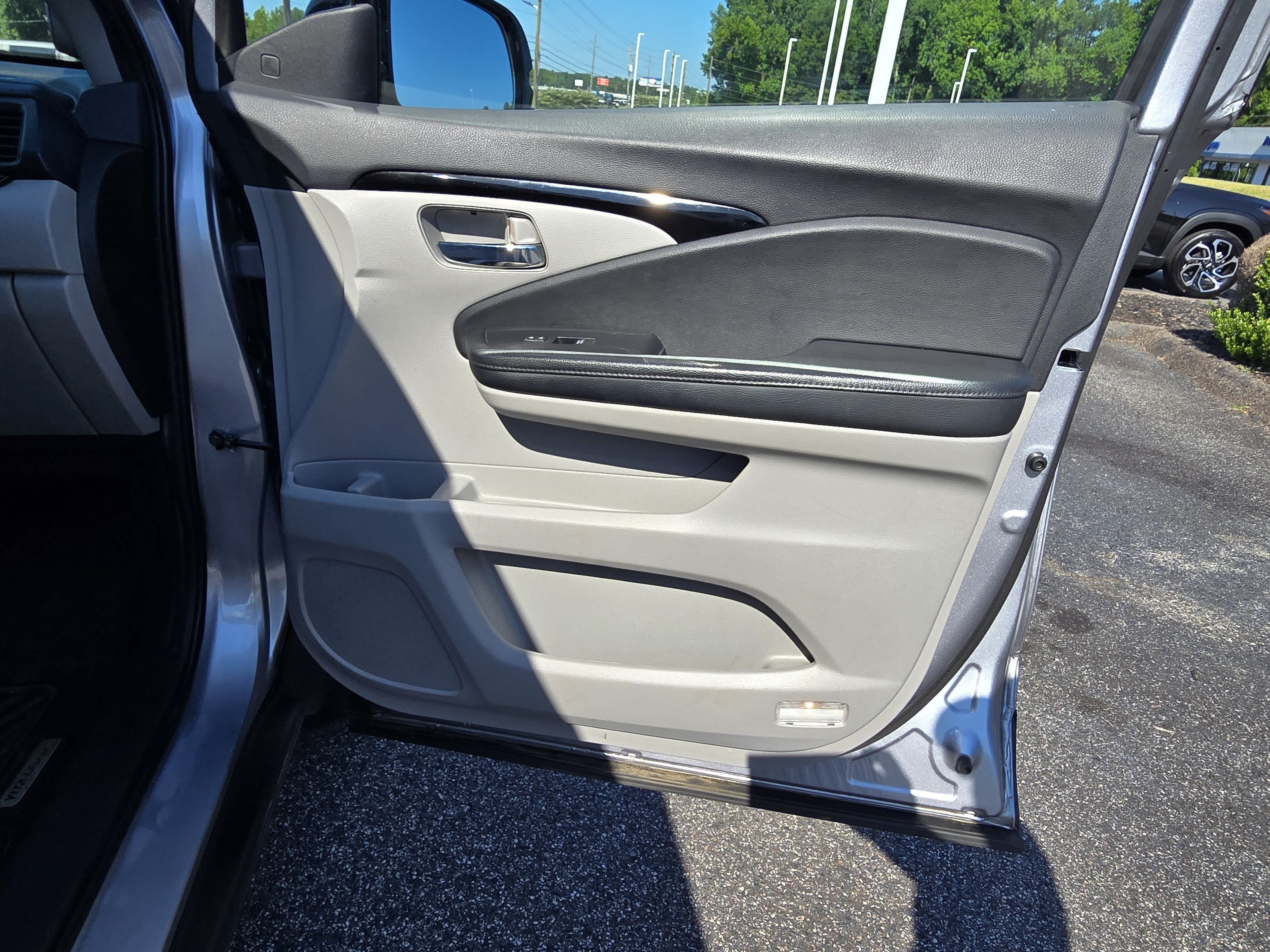 2021 Honda Pilot 2WD Touring 7 Passenger