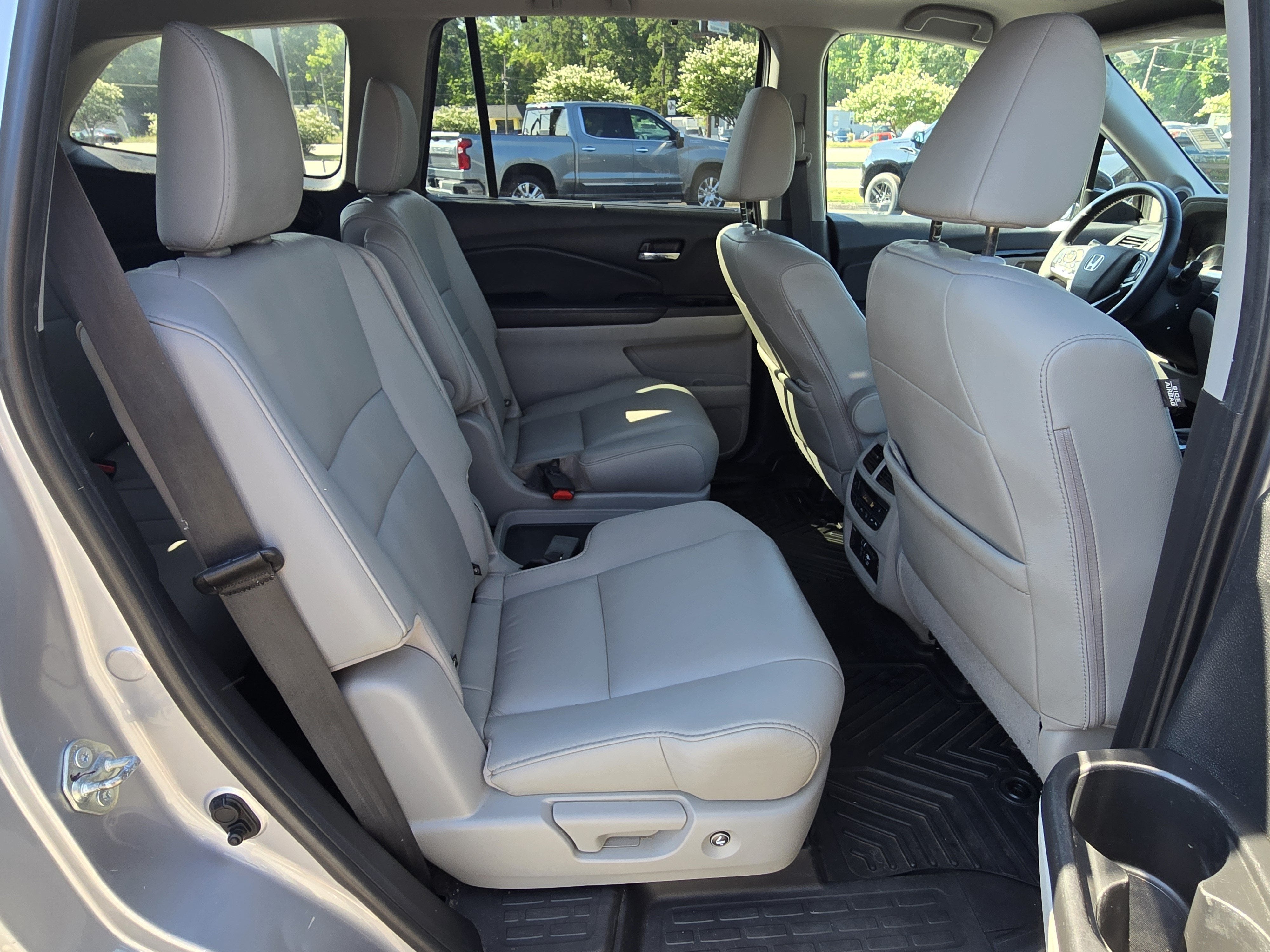 2021 Honda Pilot 2WD Touring 7 Passenger