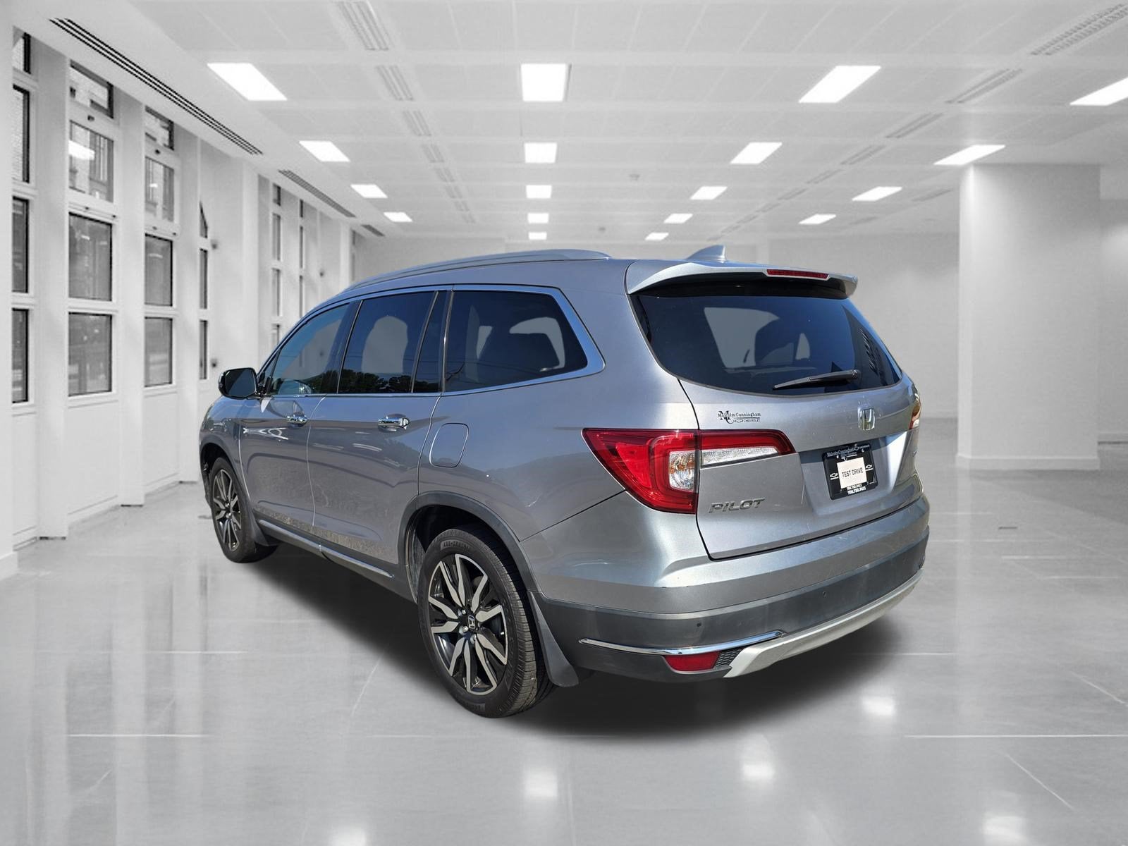 2021 Honda Pilot 2WD Touring 7 Passenger