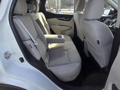 2022 Nissan Rogue Sport SV