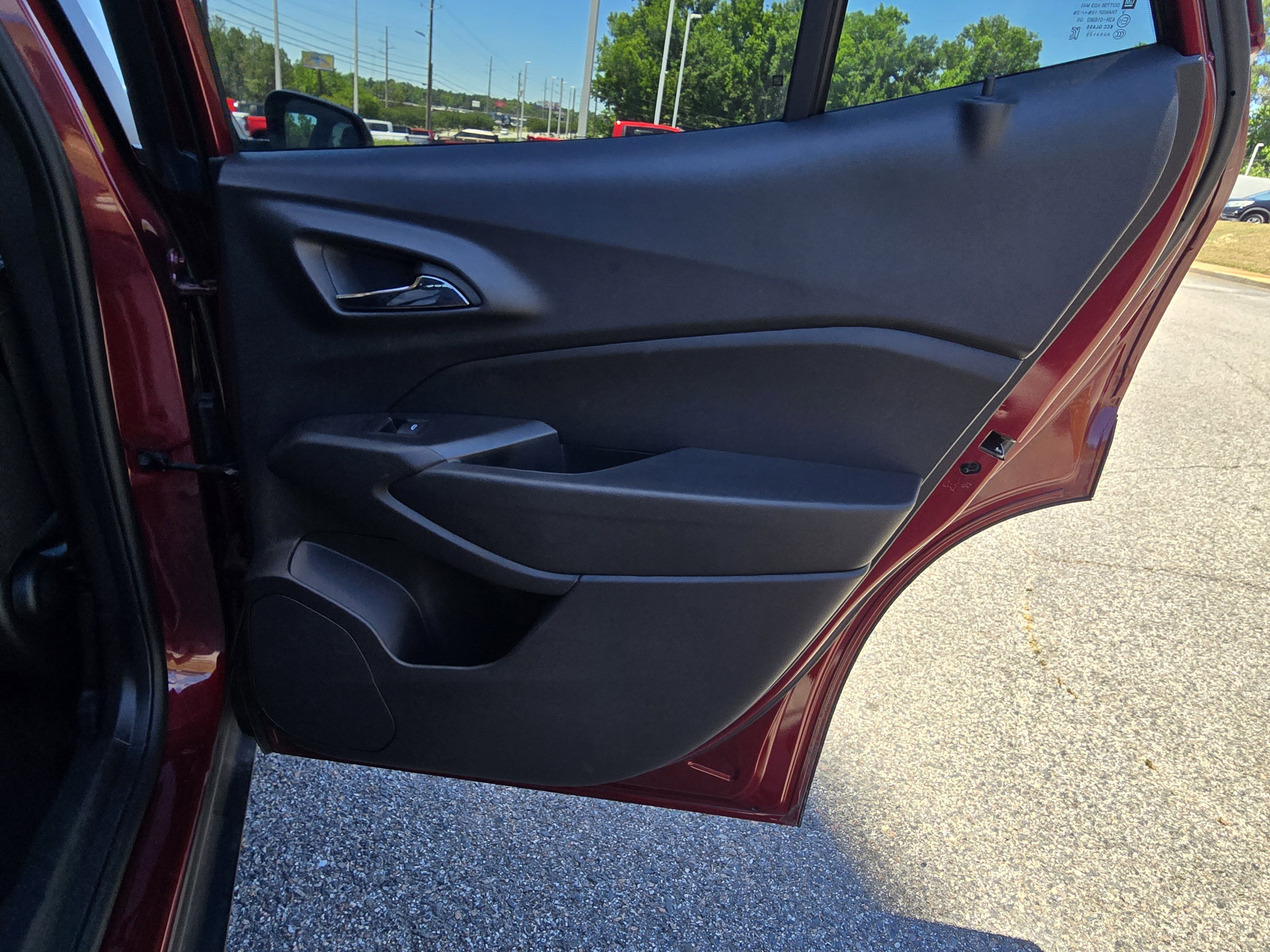 2025 Chevrolet Trax LS