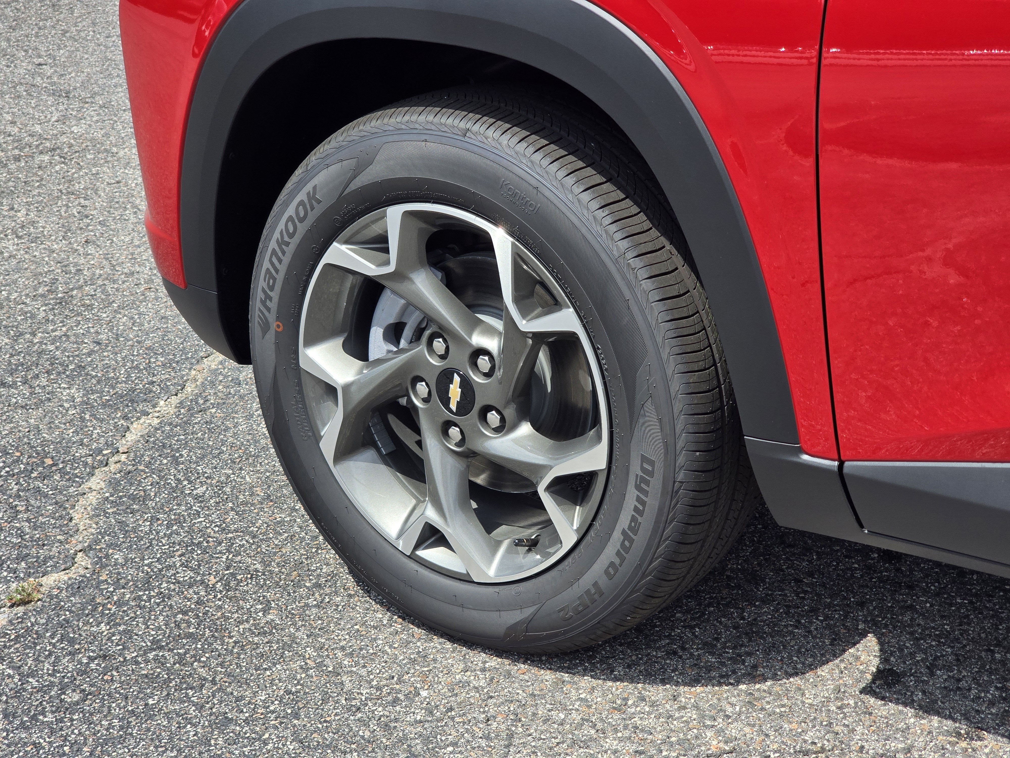 2026 Chevrolet Trax LT - Photo 6