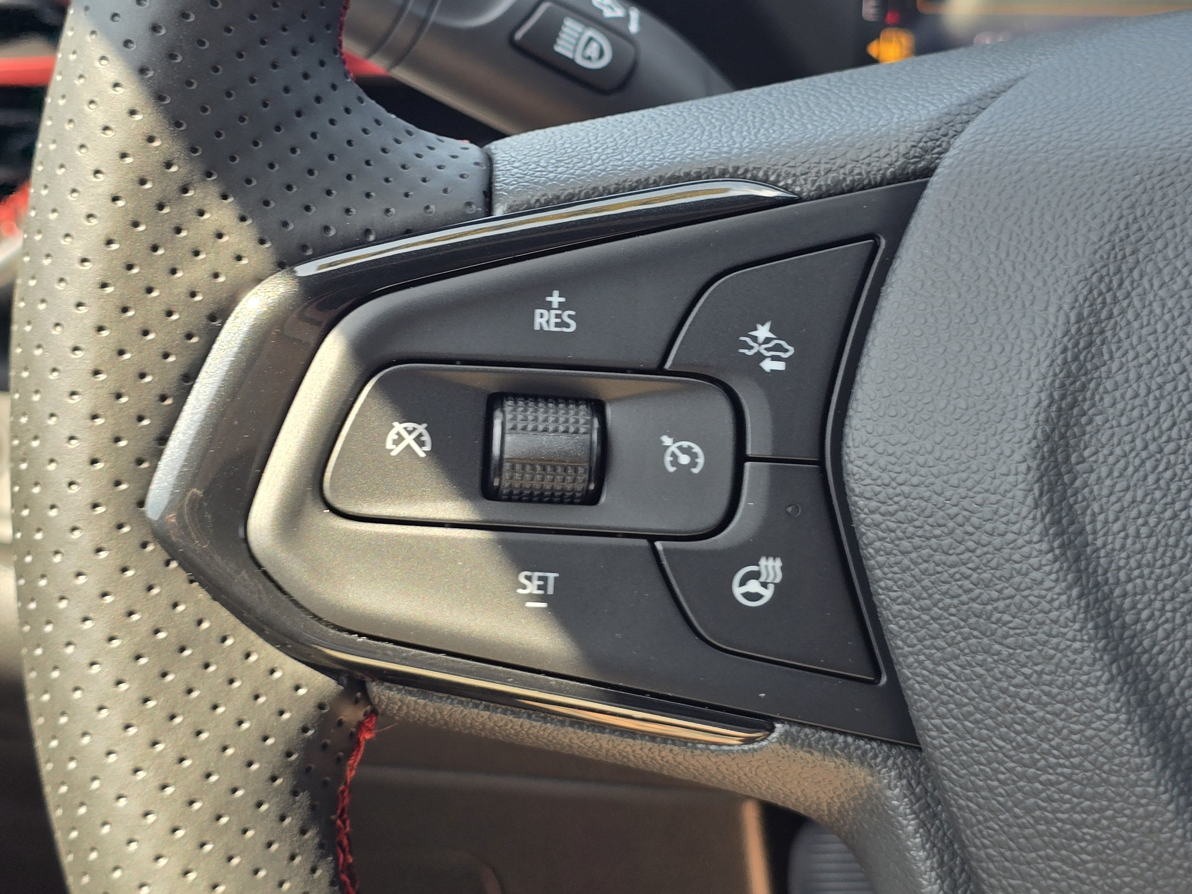 2026 Chevrolet Trax RS - Photo 15