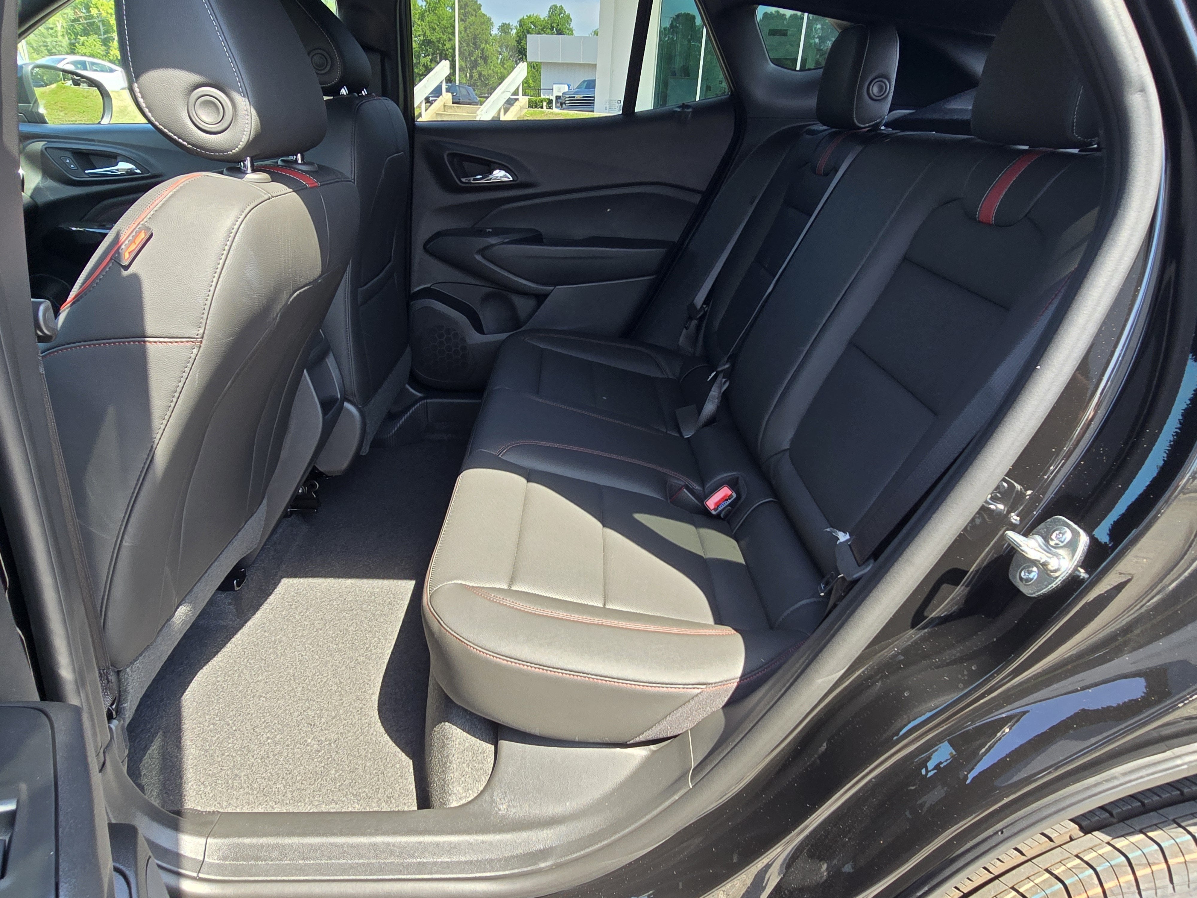 2026 Chevrolet Trax RS - Photo 9