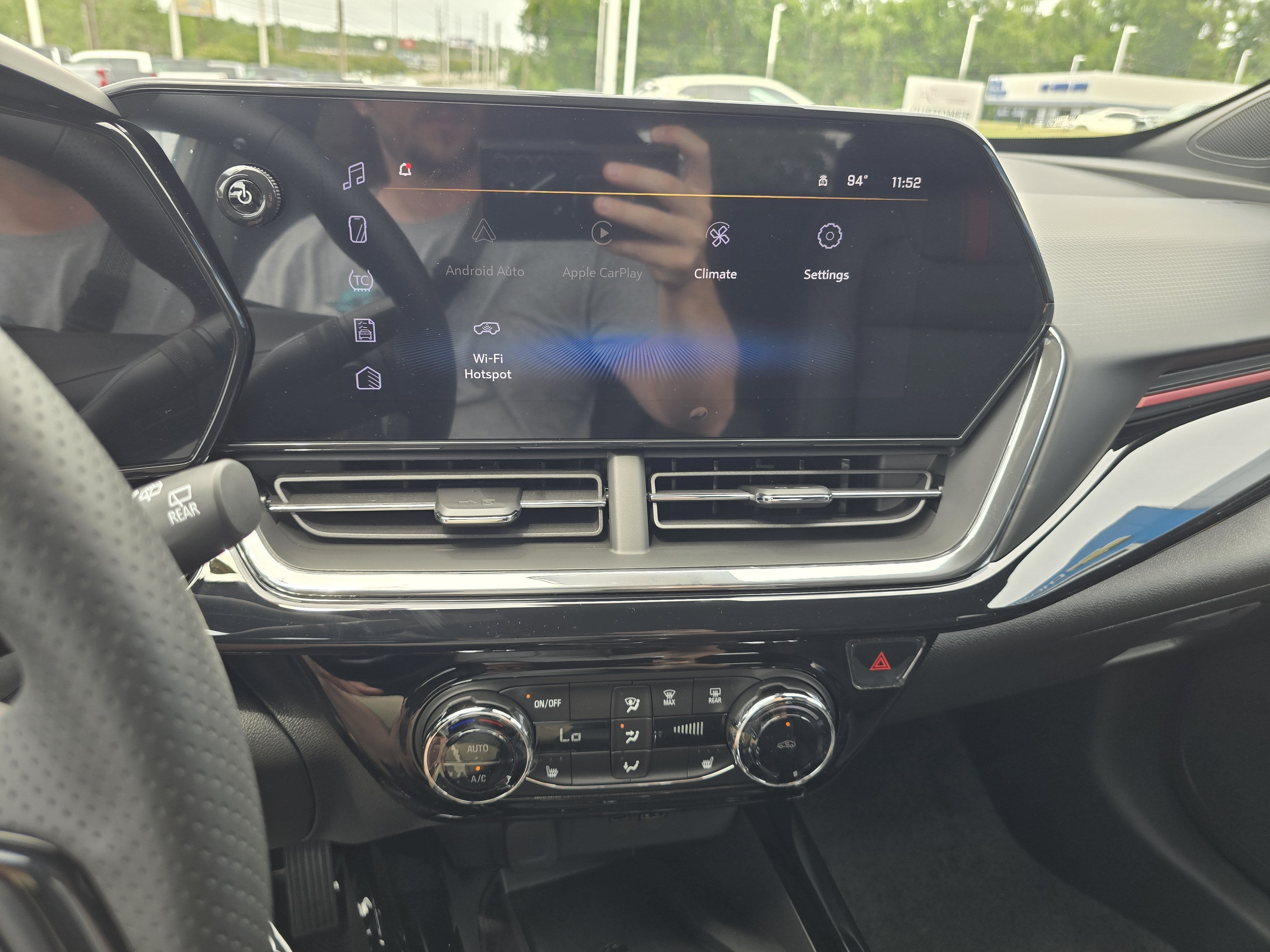 2026 Chevrolet Trax RS - Photo 17
