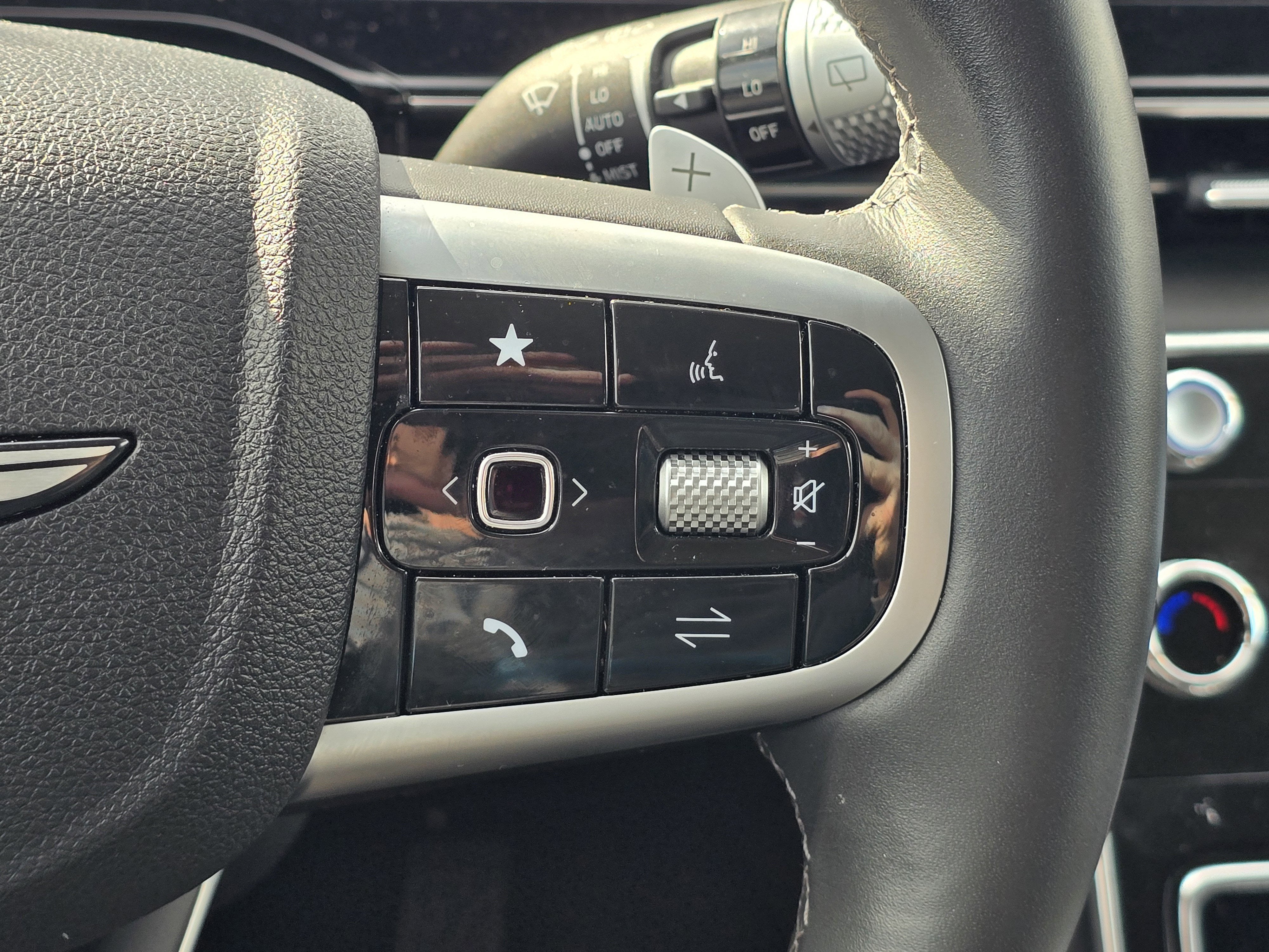 2025 Genesis GV80 Standard