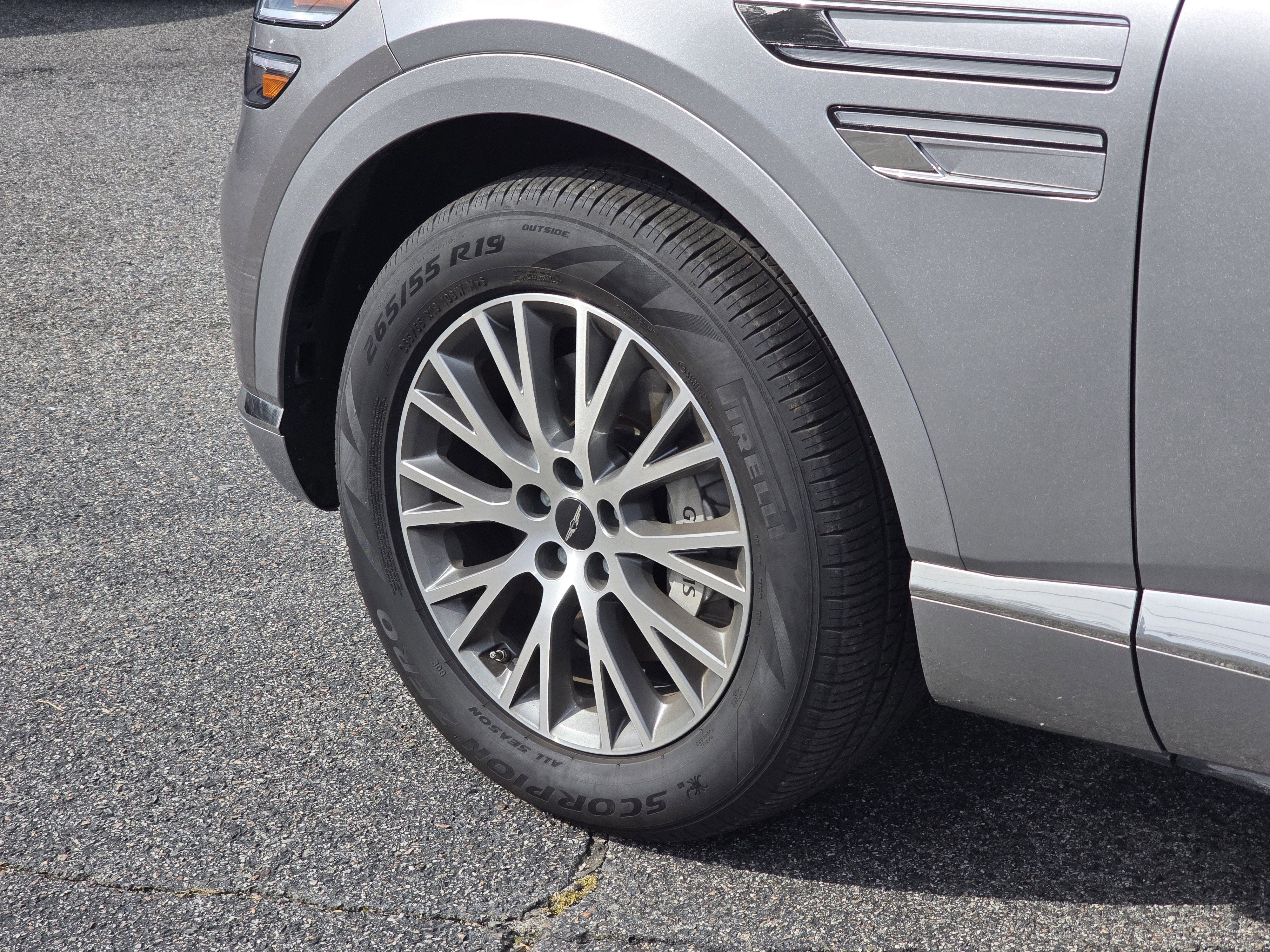 2025 Genesis GV80 Standard