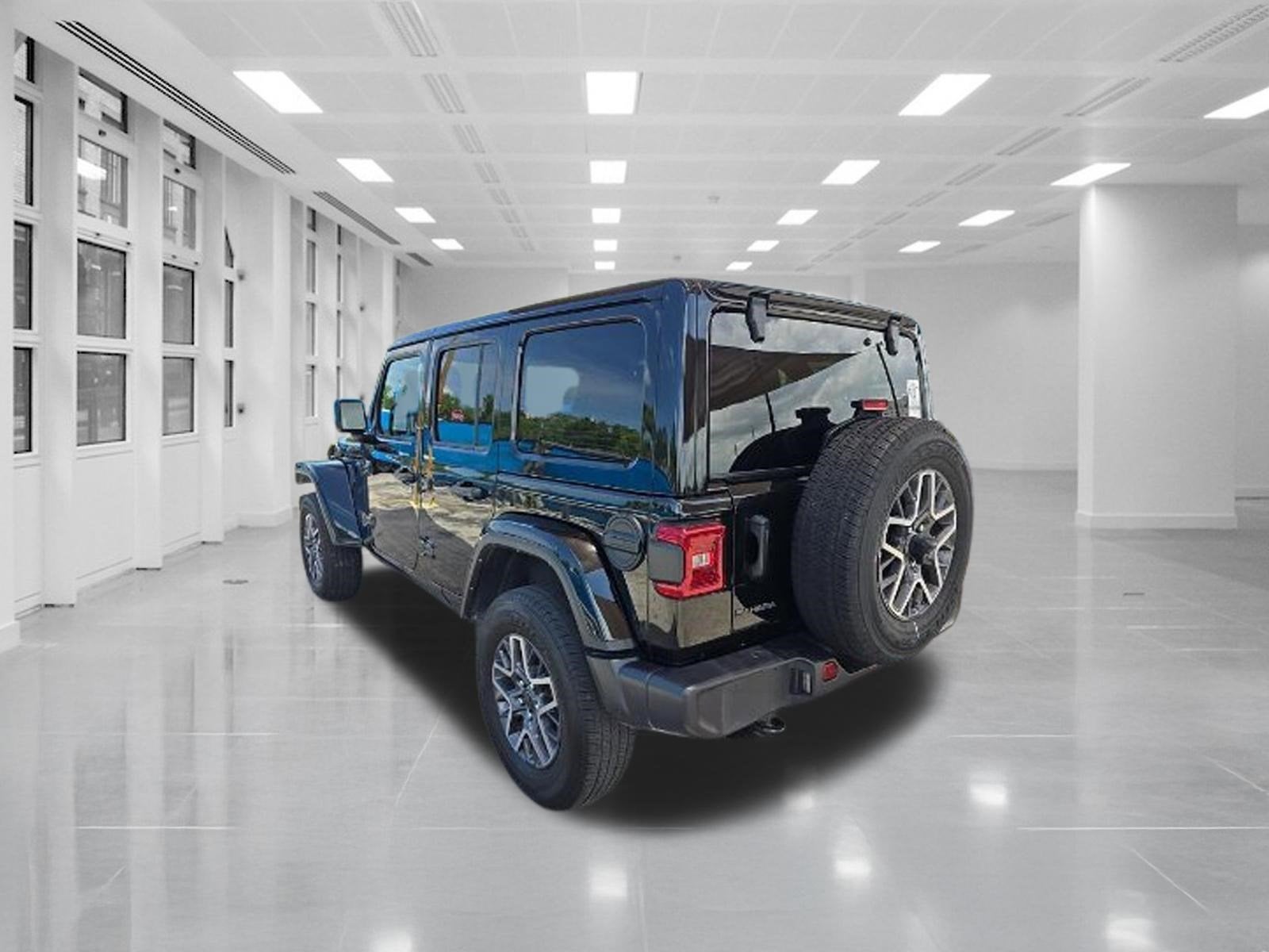 2025 Jeep Wrangler 4-Door Sahara 4x4