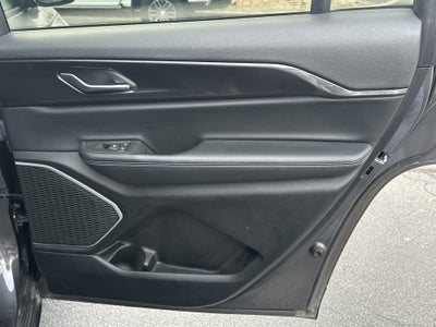 2021 Jeep Grand Cherokee L Altitude 4x2