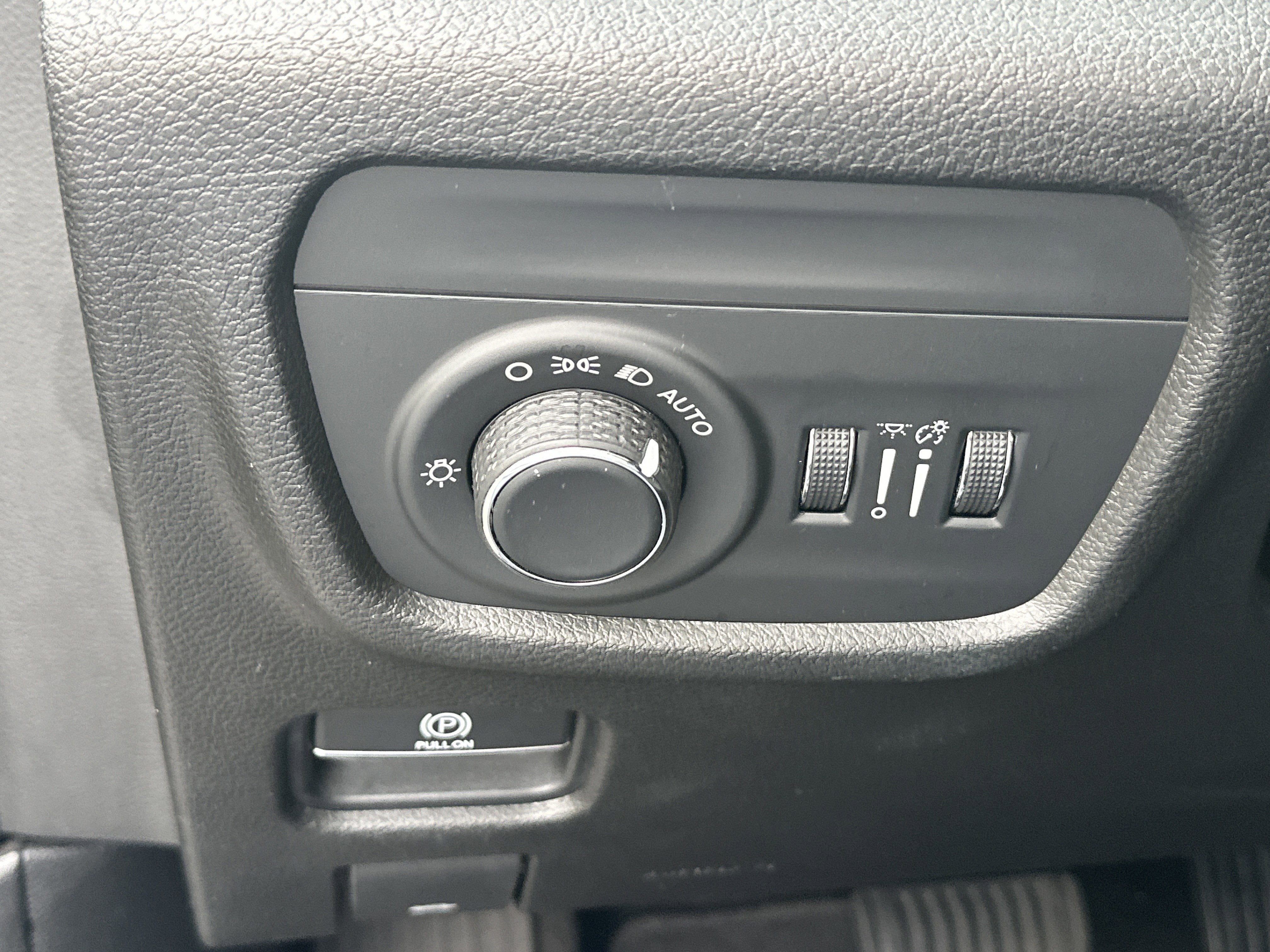 2021 Jeep Grand Cherokee L Altitude 4x2