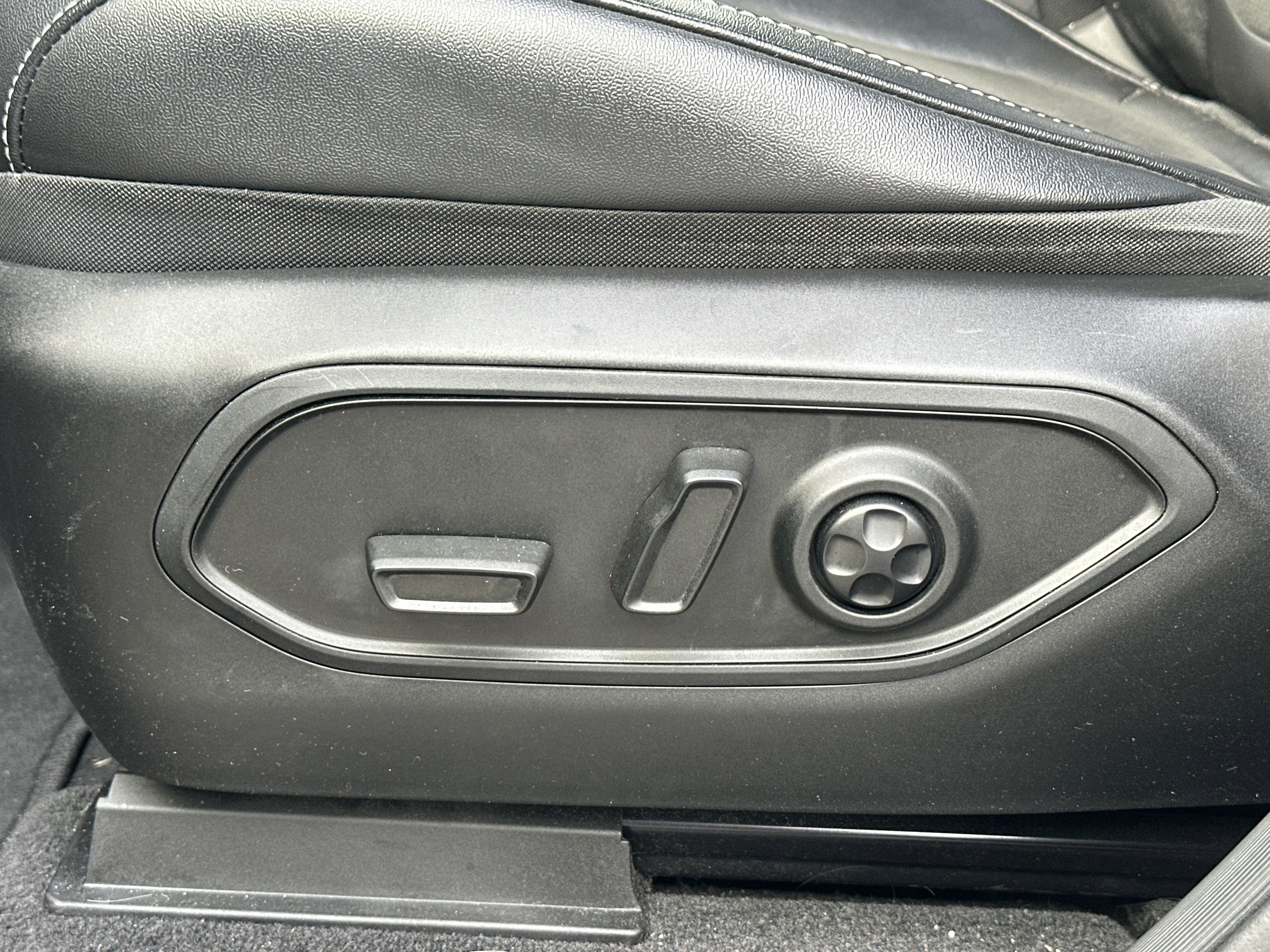 2021 Jeep Grand Cherokee L Altitude 4x2