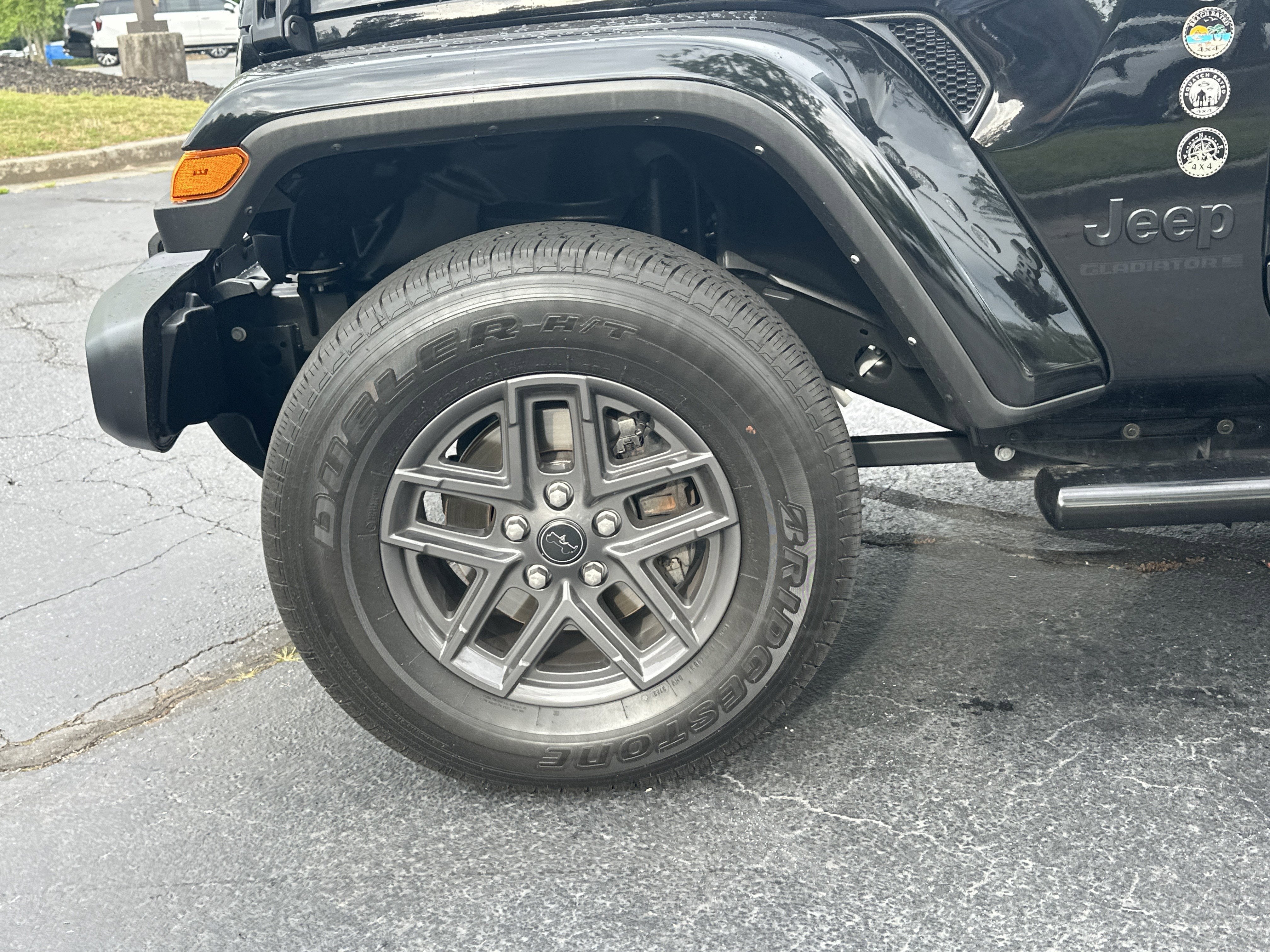 2024 Jeep Gladiator Sport S