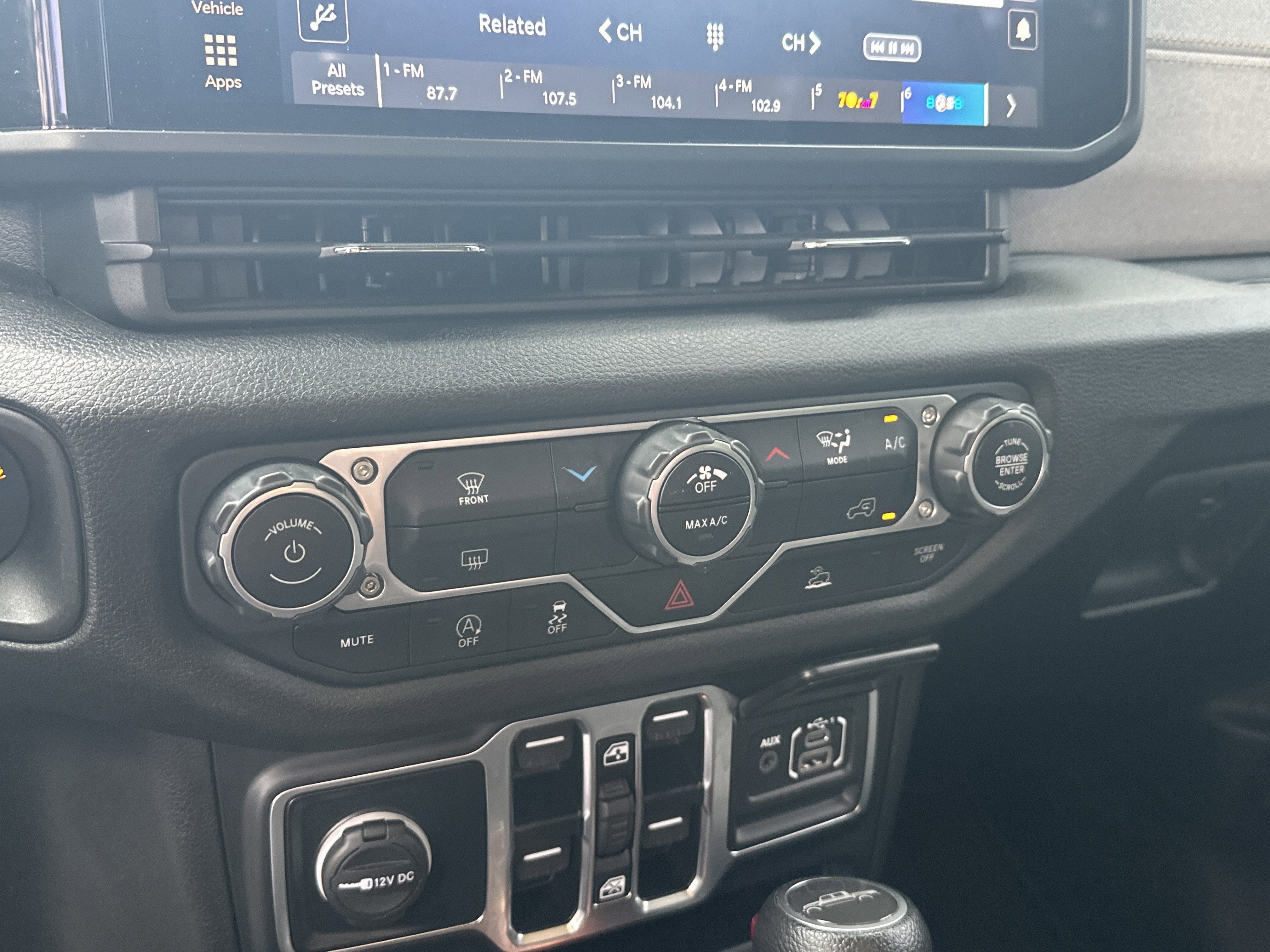 2024 Jeep Gladiator Sport S