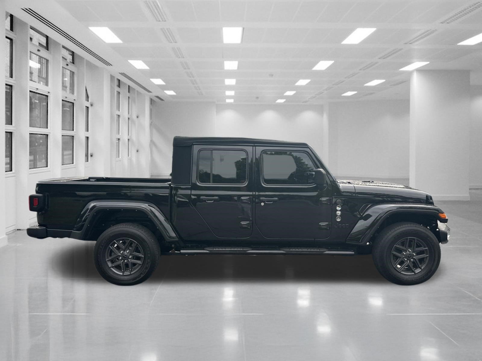 2024 Jeep Gladiator Sport S