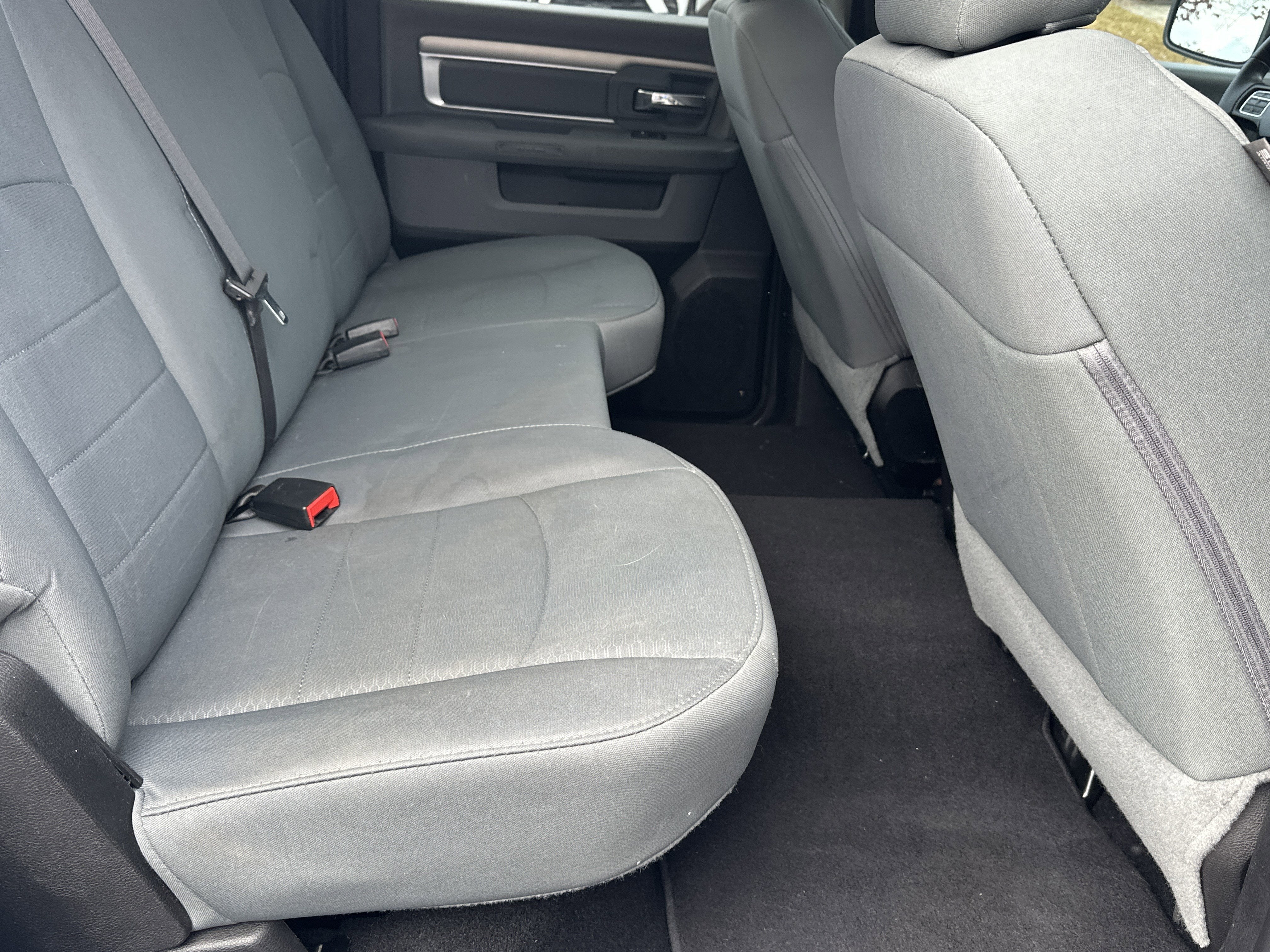 2020 RAM 1500 Classic SLT Crew Cab 4x2 6'4" Box