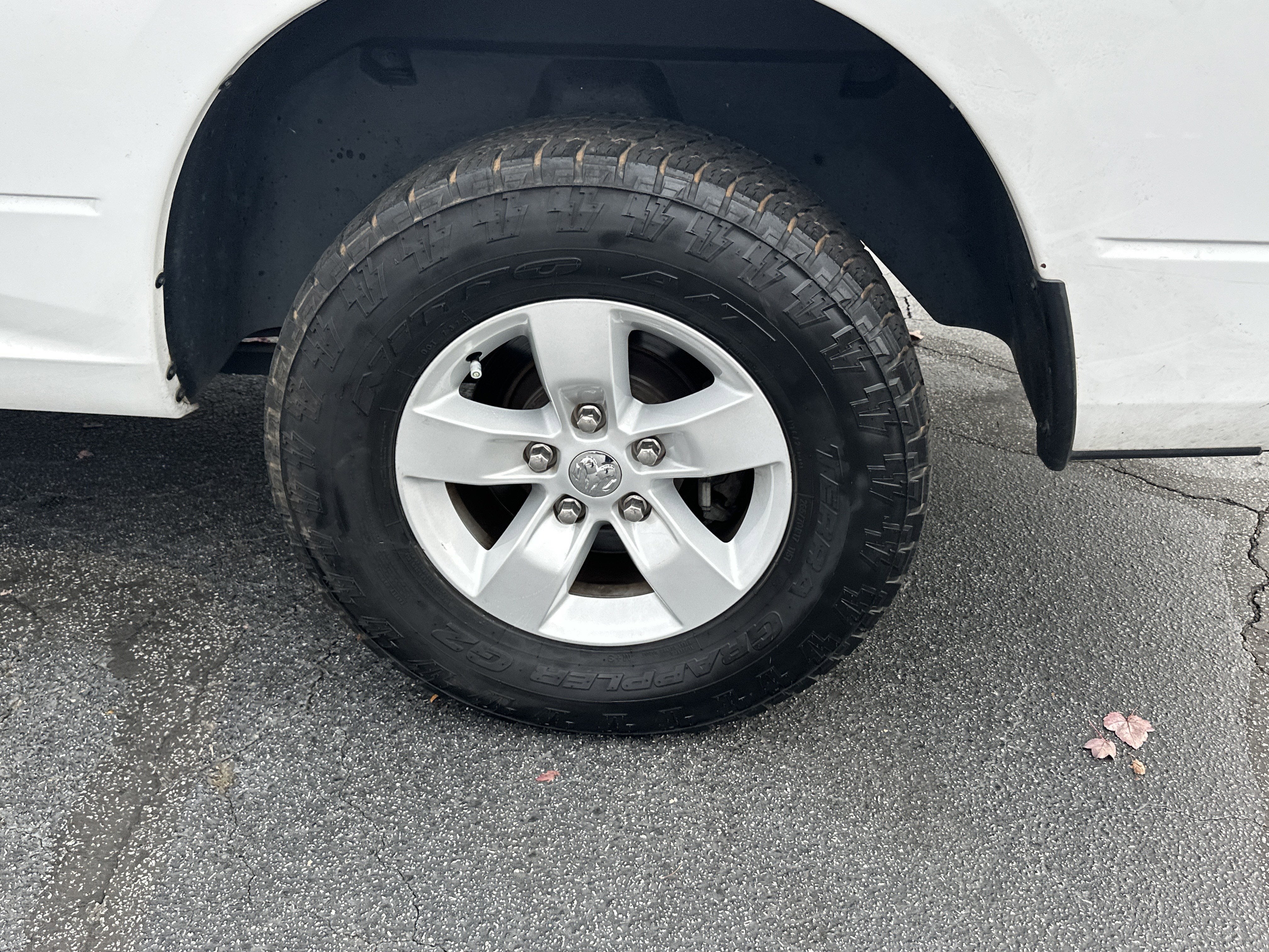 2020 RAM 1500 Classic SLT Crew Cab 4x2 6'4" Box