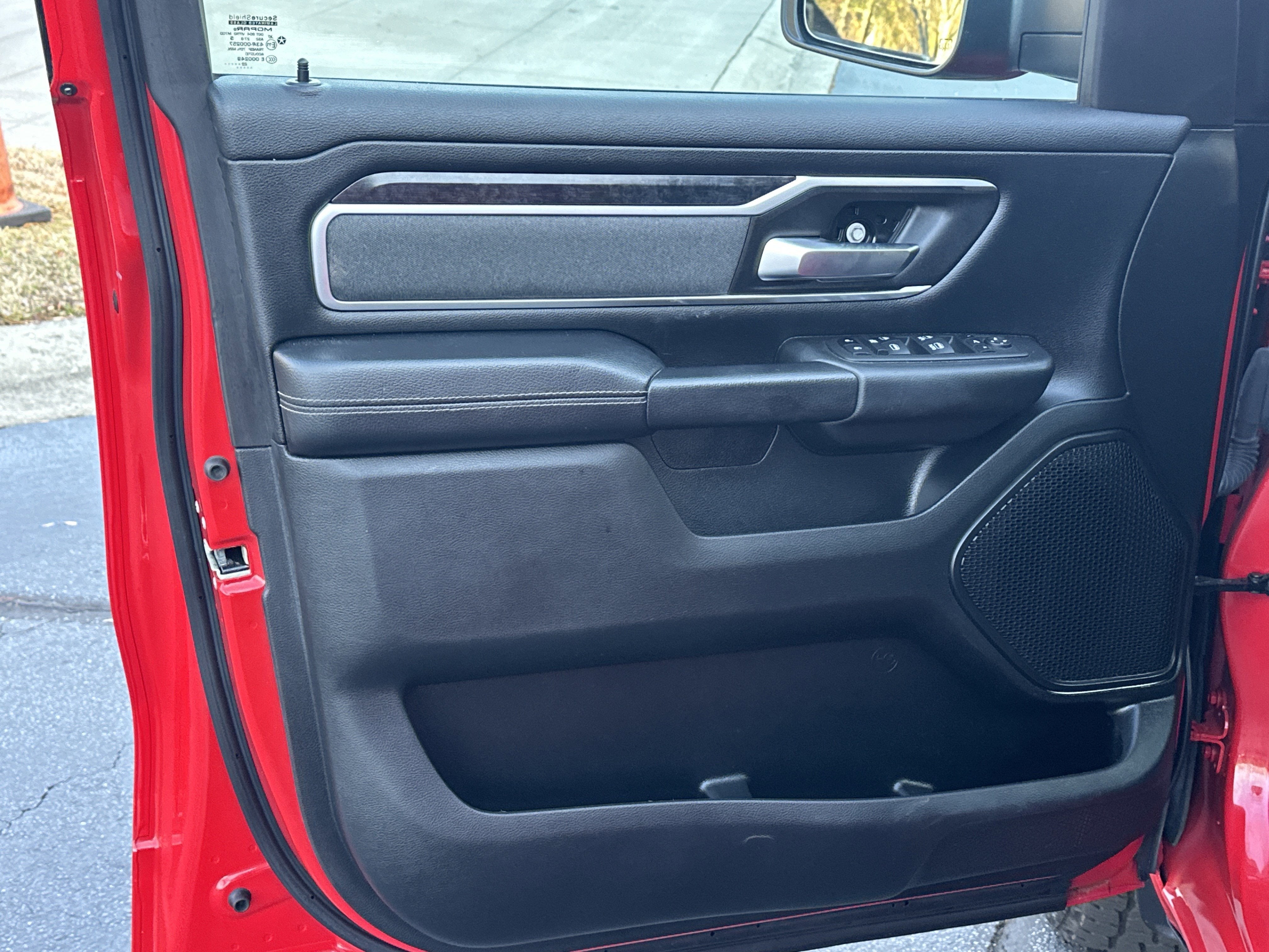 2022 RAM 1500 Big Horn Crew Cab 4x4 5'7" Box